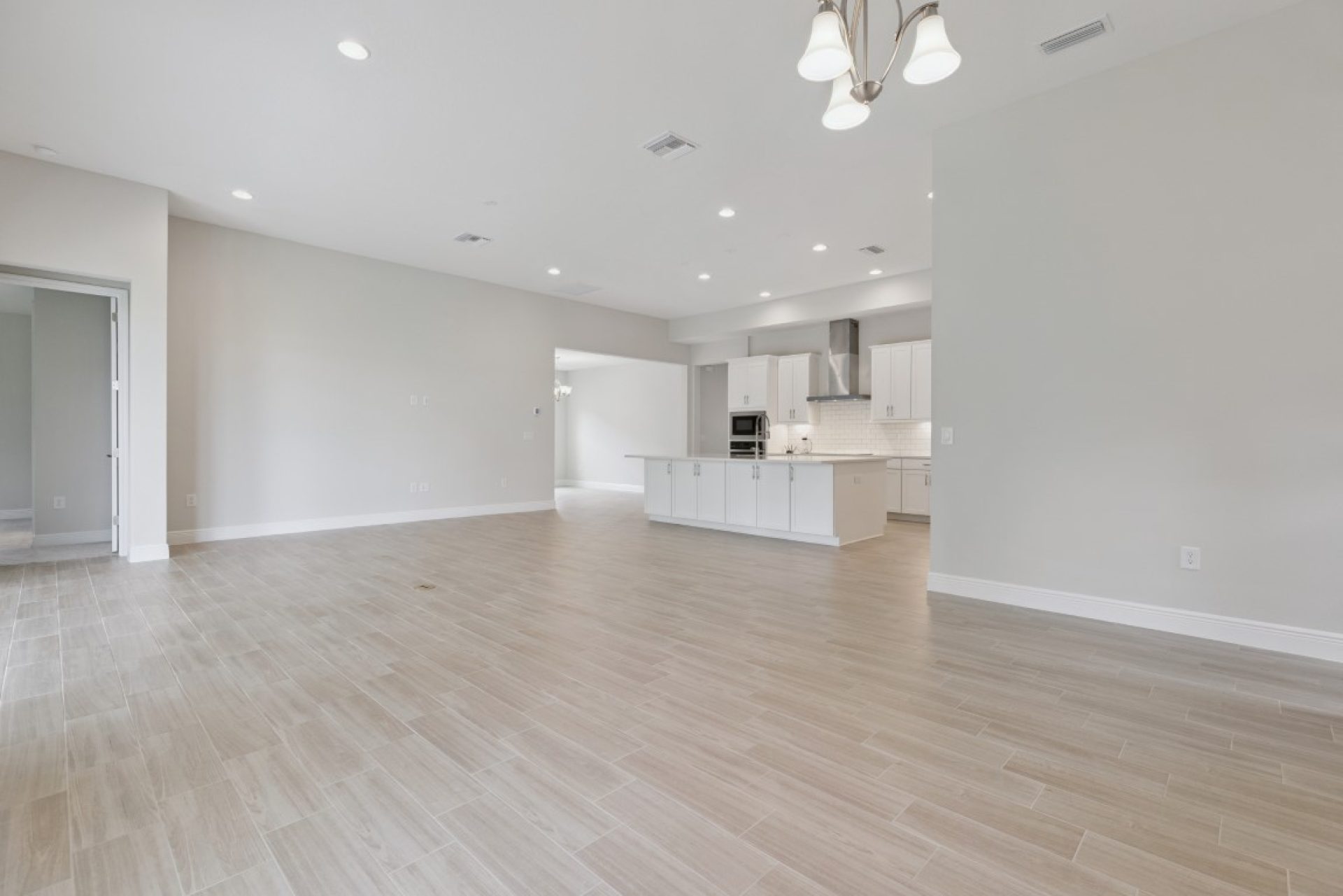 13144 Long Valley Circle - Cafe and Gourmet Kitchen