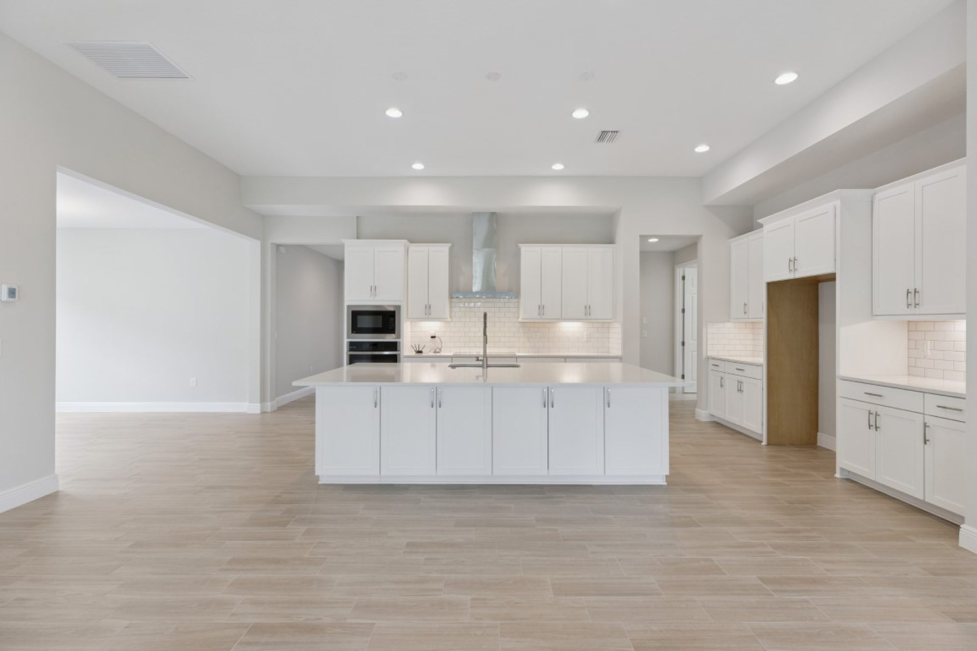 13144 Long Valley Circle - Gourmet Kitchen