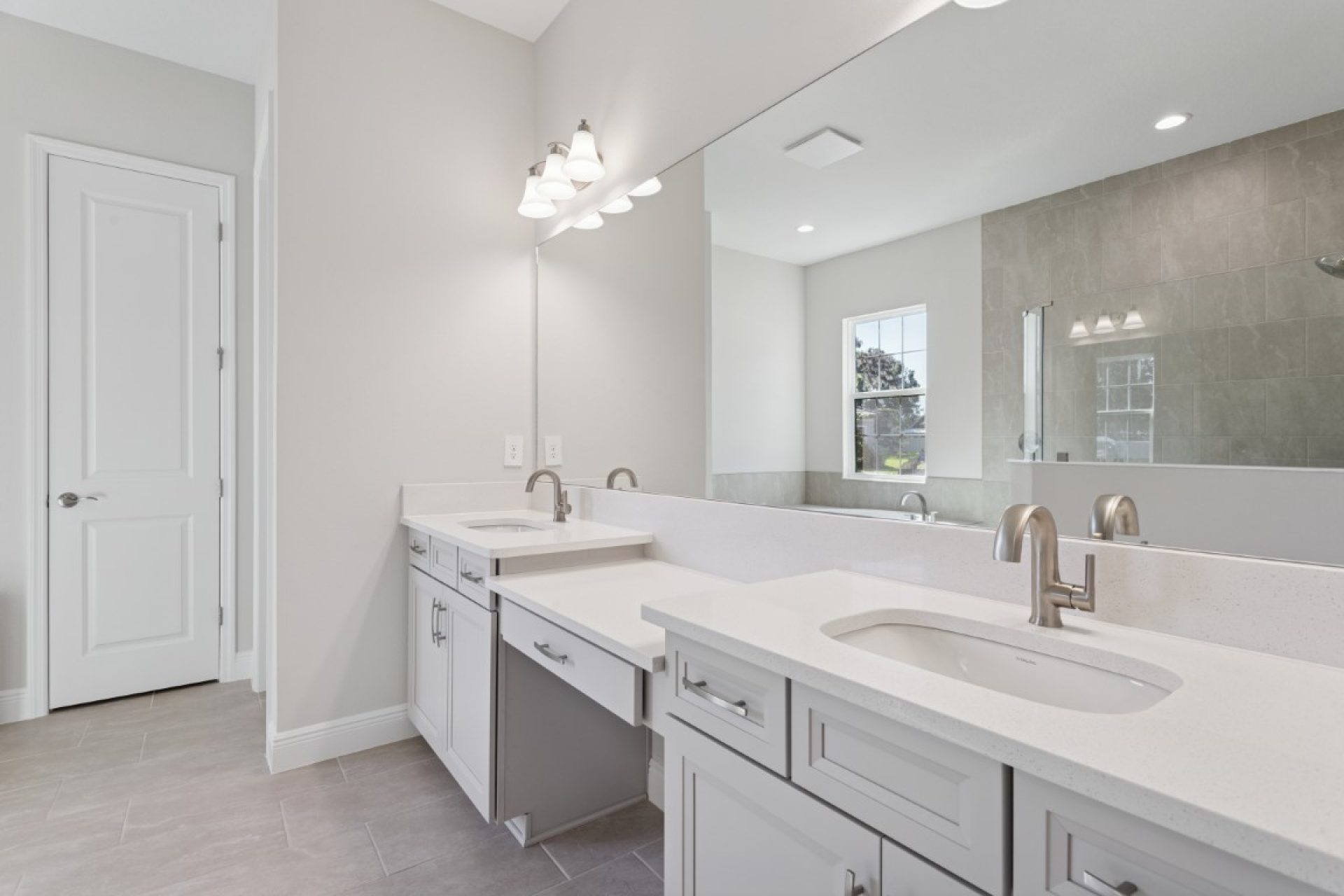 4538 Foley Grove Dr - Owner's Bath