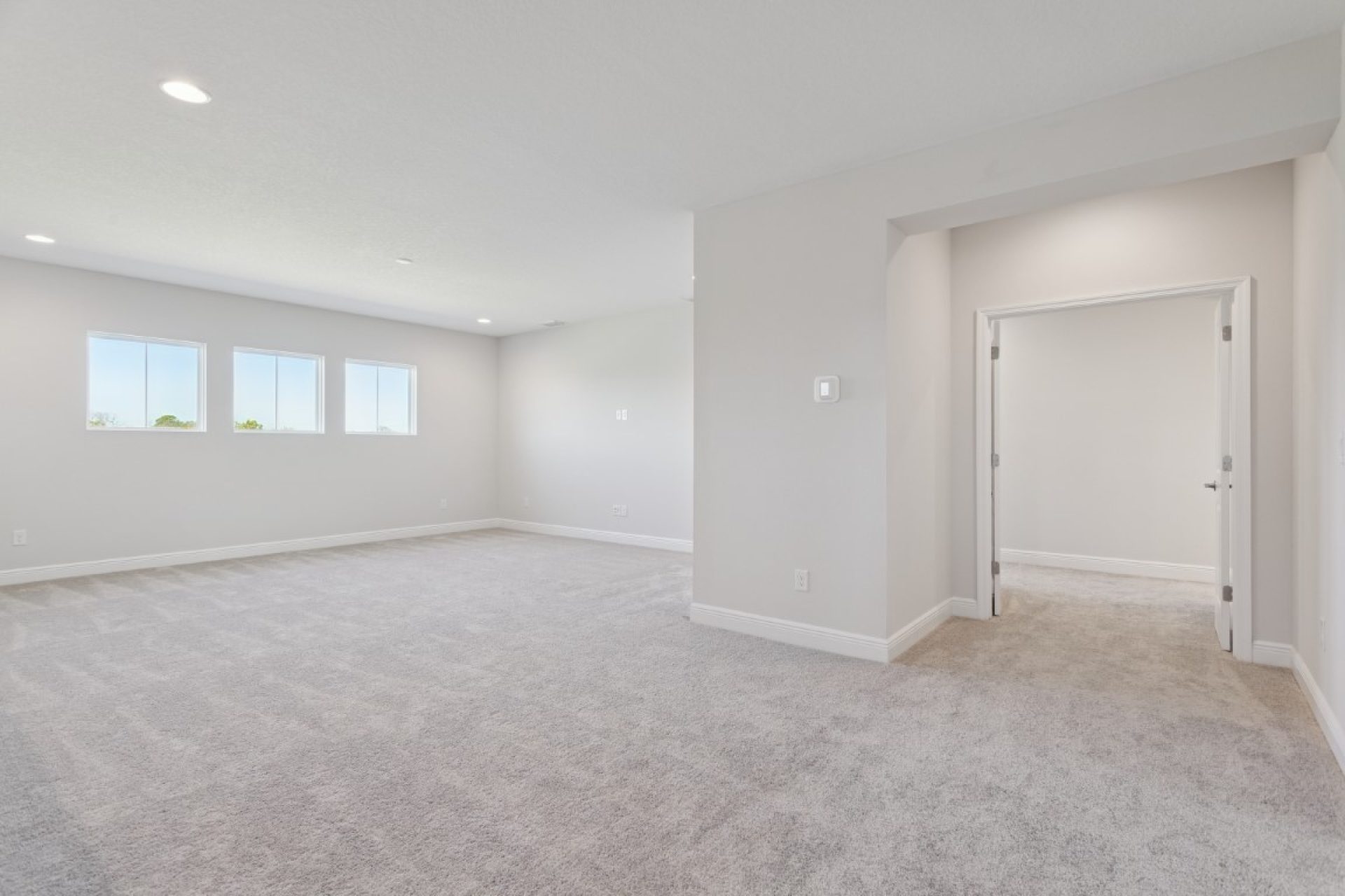 10239 Longmeadow Ave - Upstairs Bonus Room