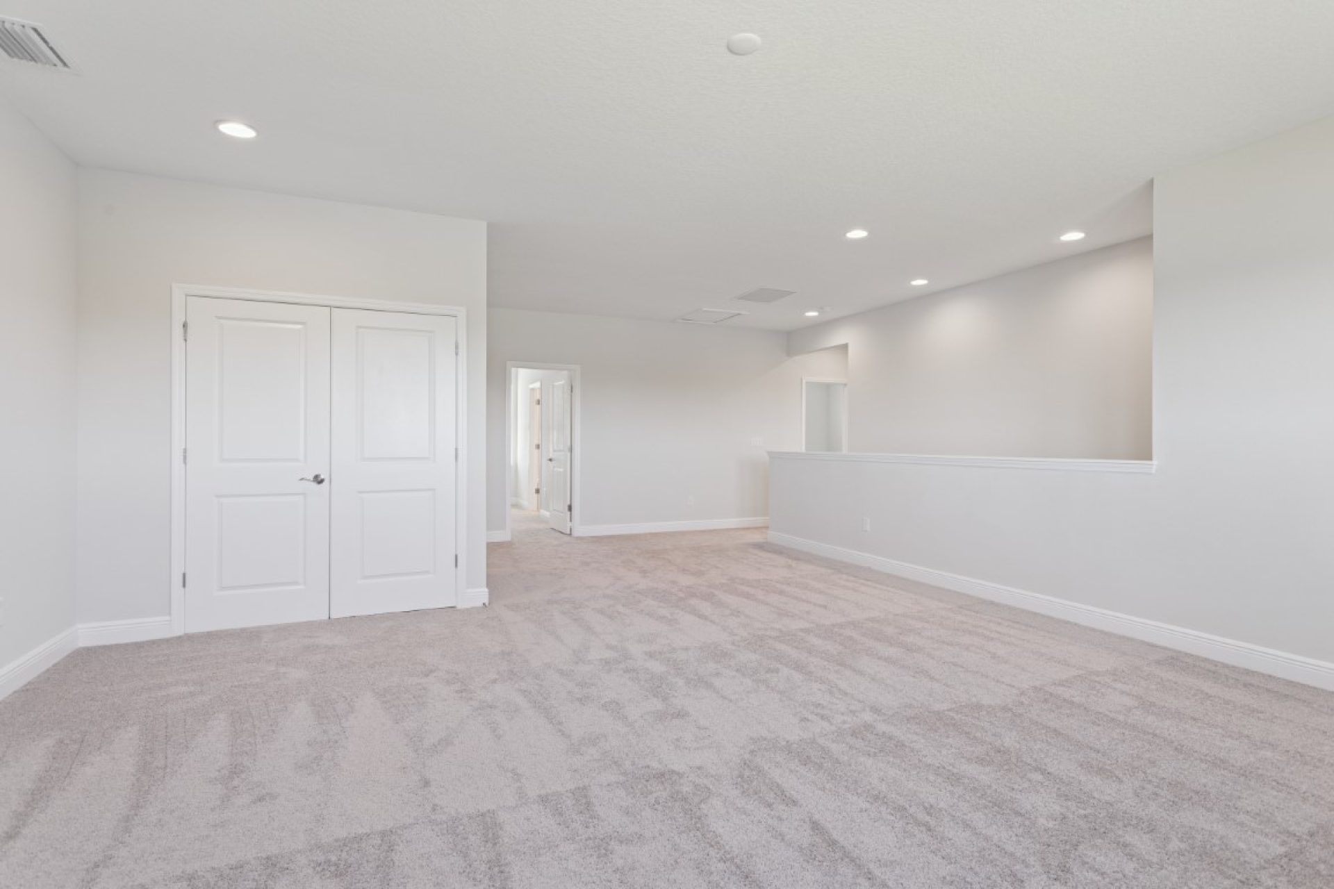 10239 Longmeadow Ave - Upstairs Bonus Room