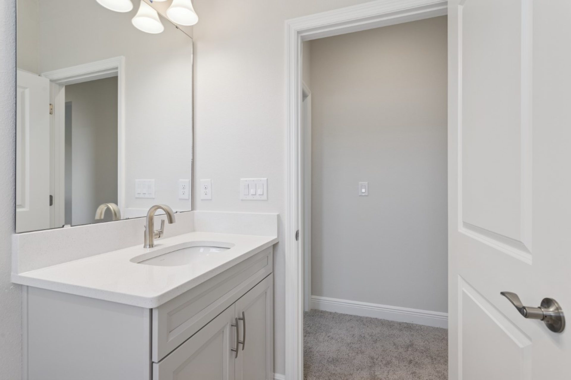 10239 Longmeadow Ave - Bath 4