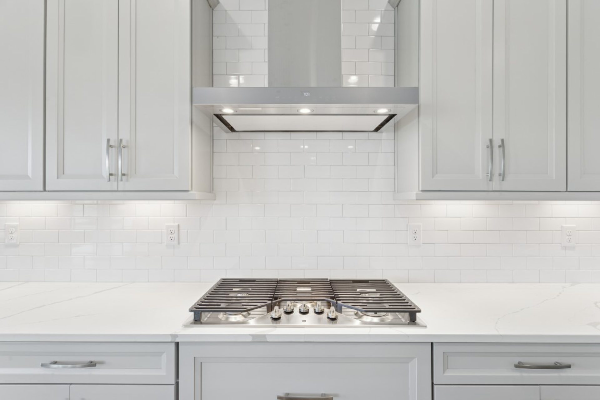 10239 Longmeadow Ave - Gourmet Kitchen