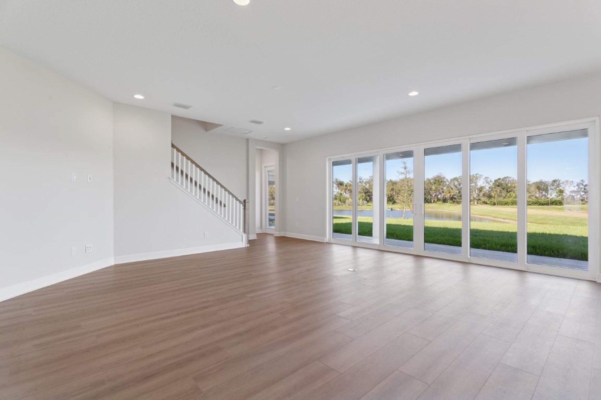 10239 Longmeadow Ave - Grand Room