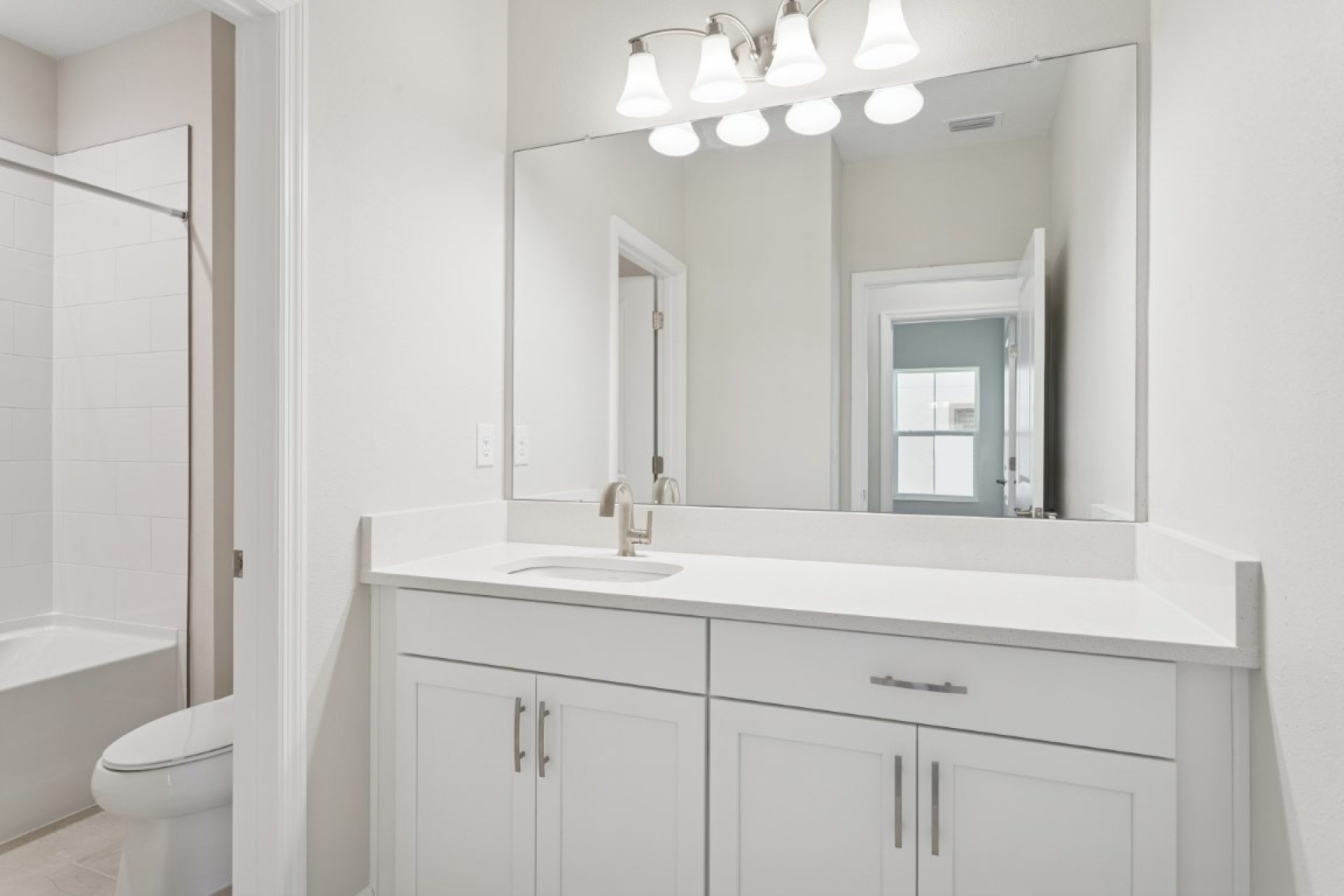 13733 Vista Oaks Court - Bath 4