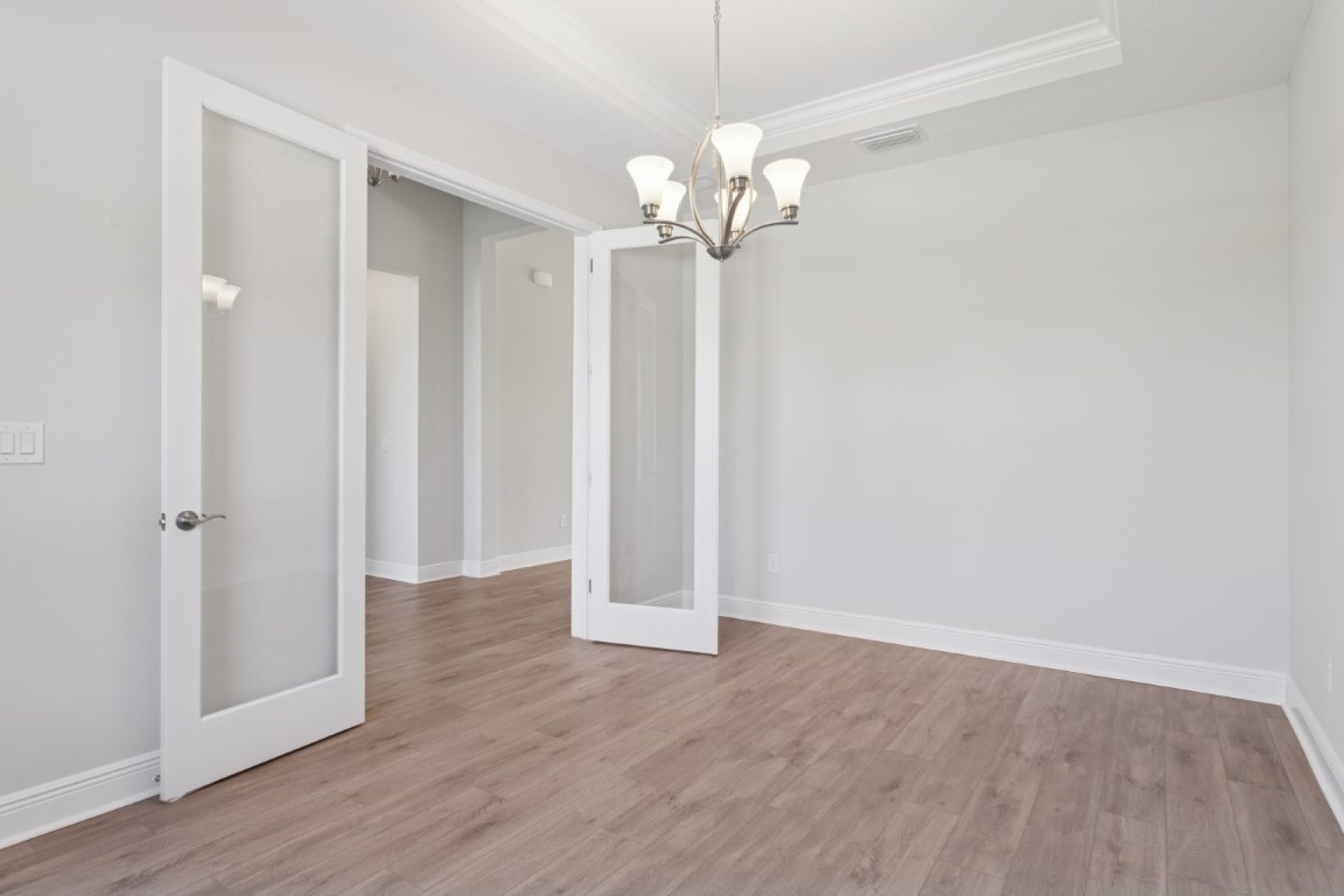 13733 Vista Oaks Court - Den/Office