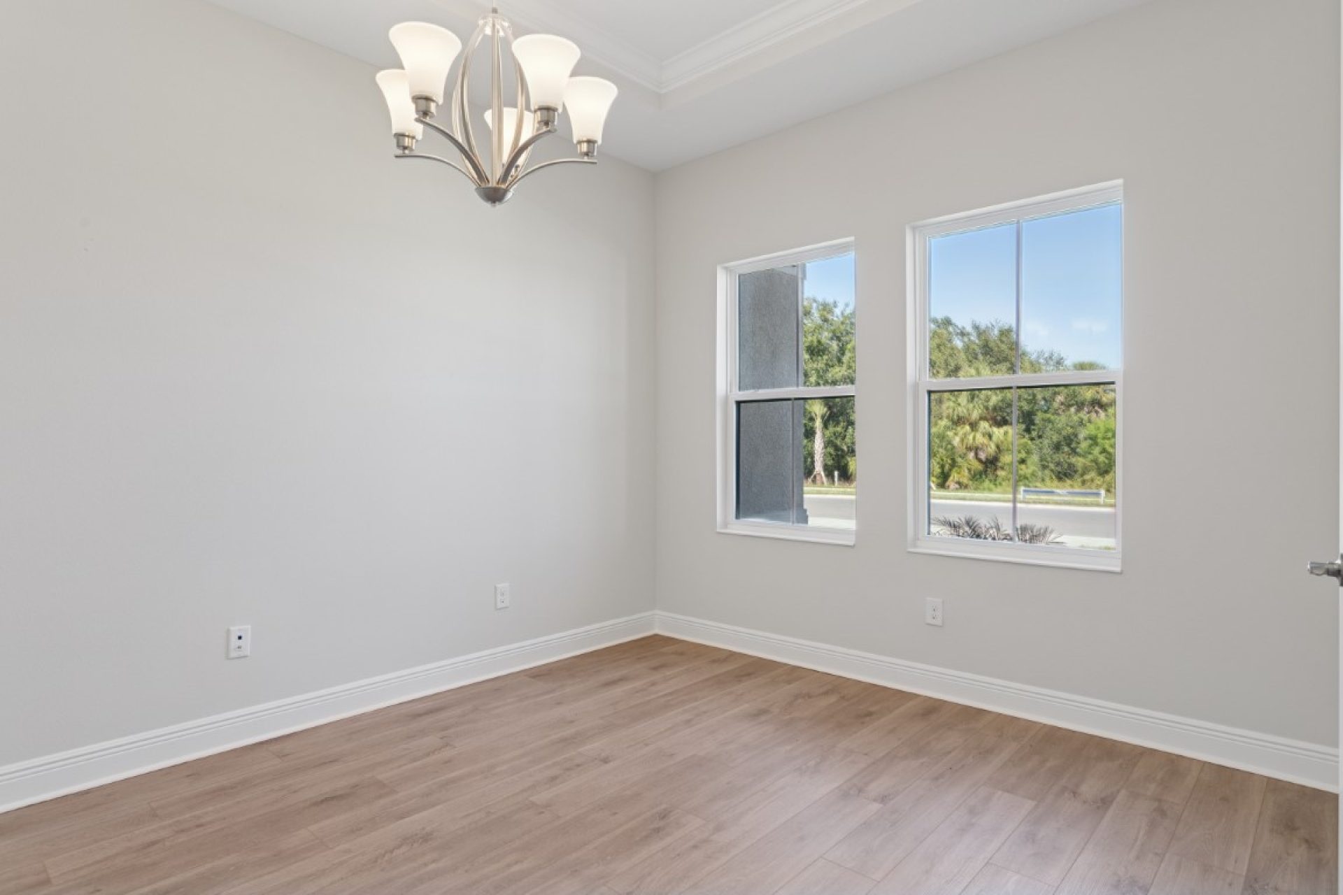 13733 Vista Oaks Court - Den/Office