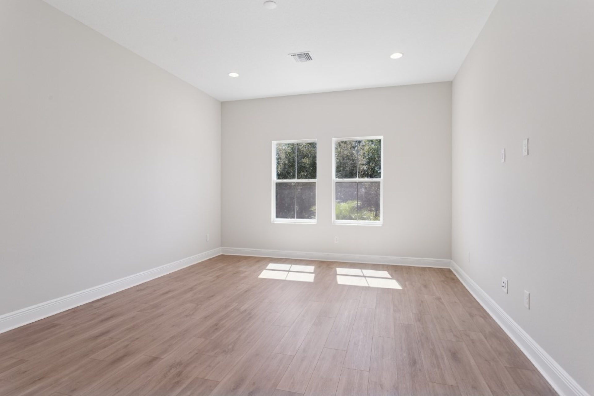 13733 Vista Oaks Court - Downstairs Bonus Room