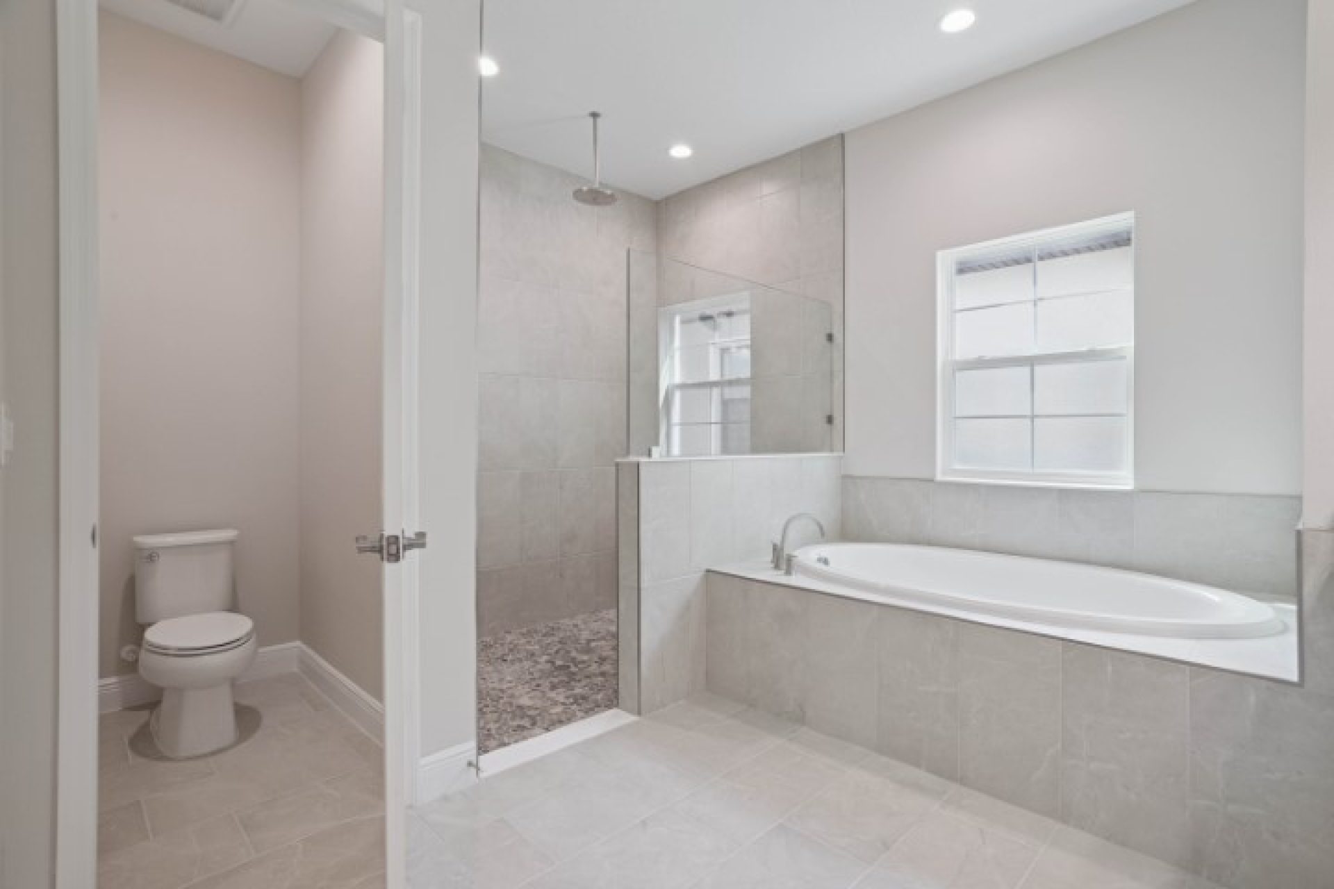 35310 Big Hawk Dr - Owner's Bath