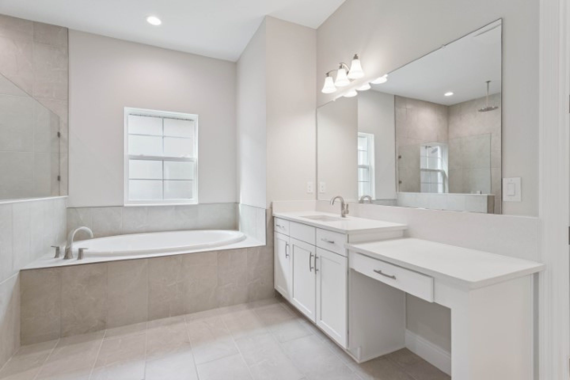 35310 Big Hawk Dr - Owner's Bath