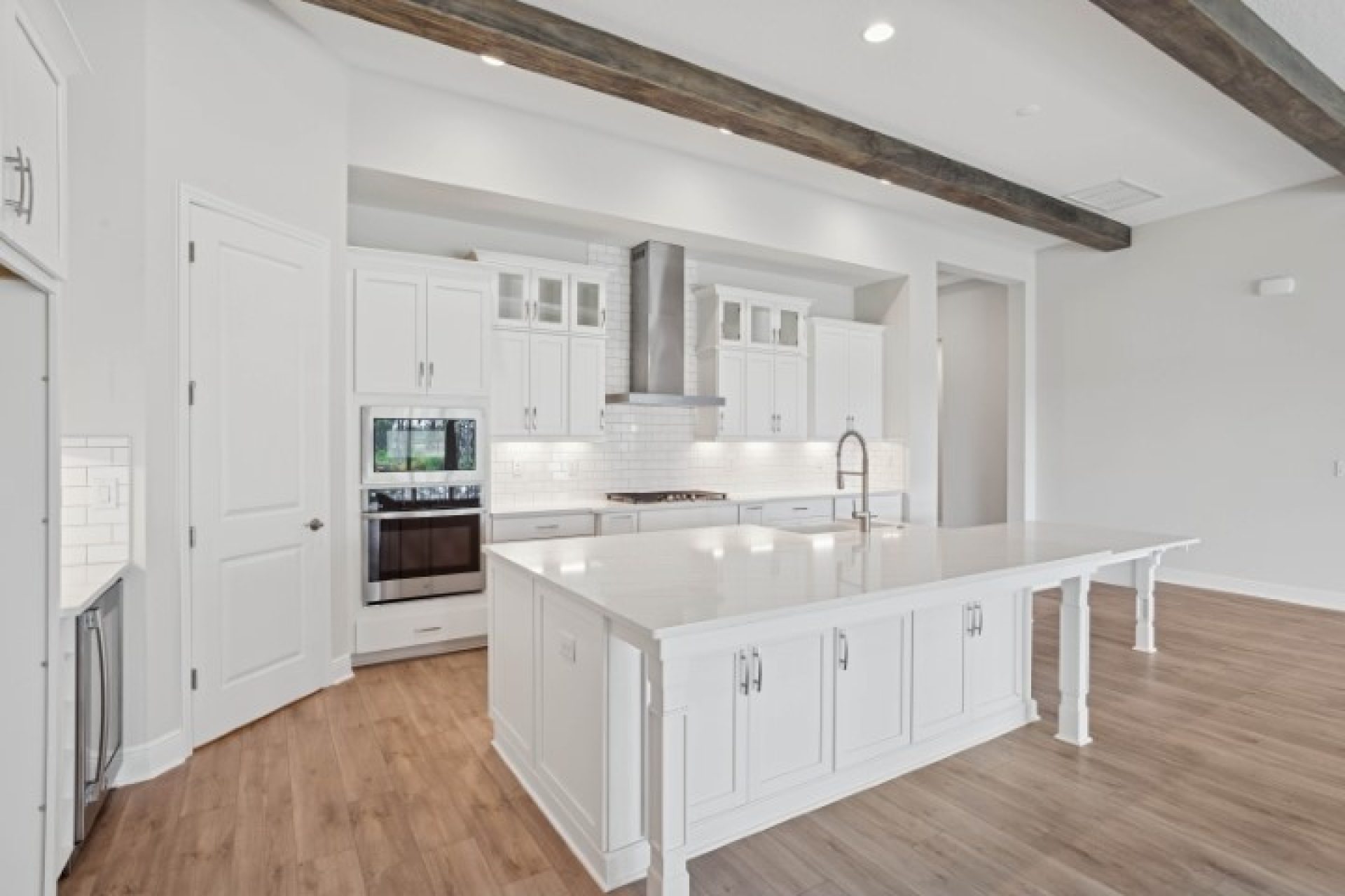 35310 Big Hawk Dr - Gourmet Kitchen
