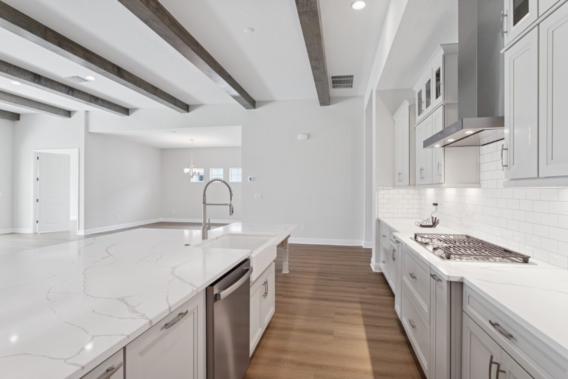 35326 Big Hawk-Dr - Gourmet Kitchen