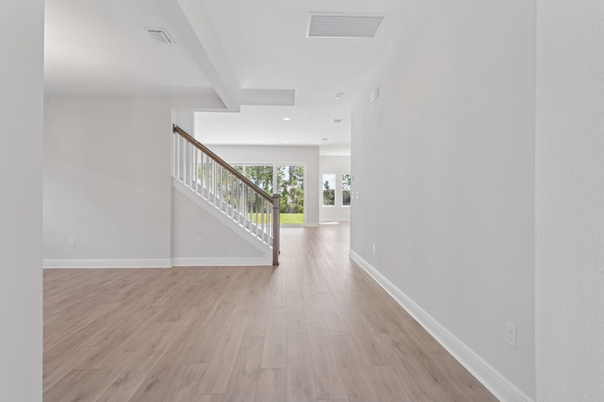 35471 Big Hawk Dr - Foyer