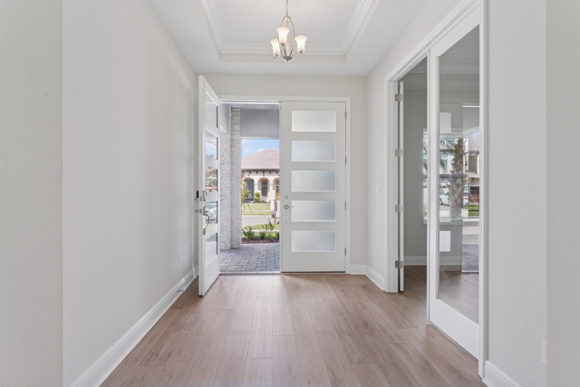 35471 Big Hawk Dr - Foyer