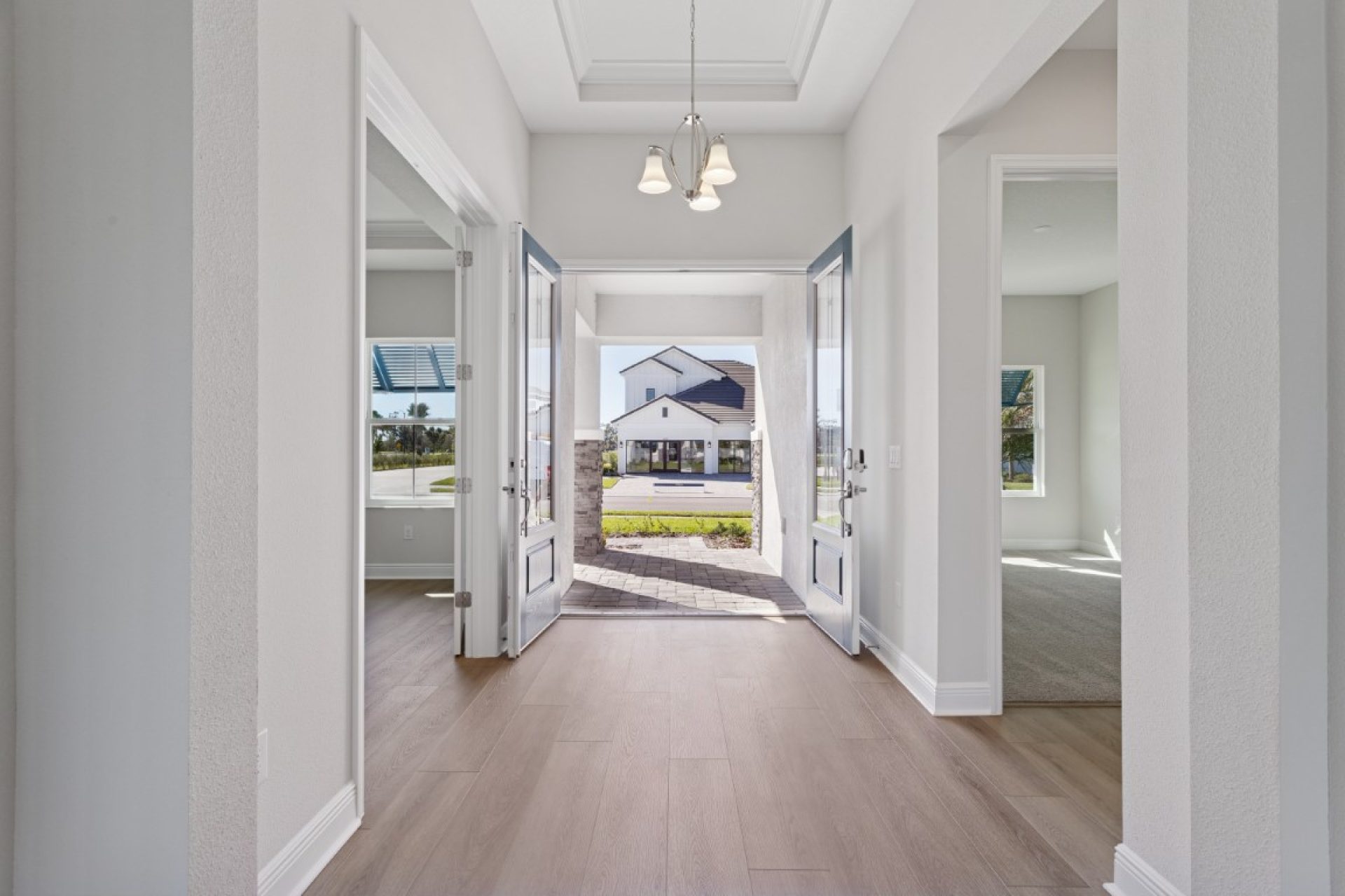 10743 Spring Sapling Cir - Foyer