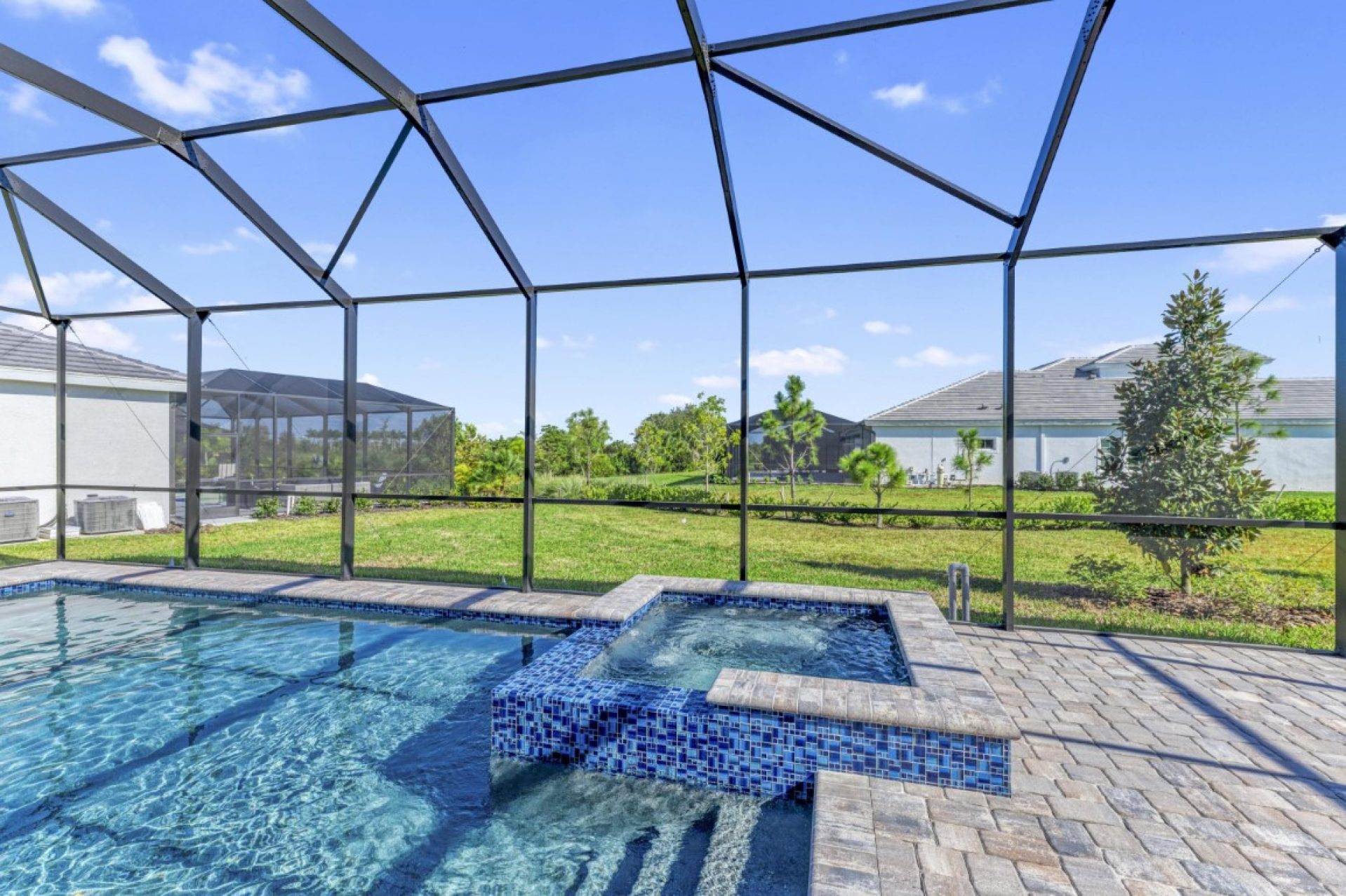 17530 Glistening Ct - Pool