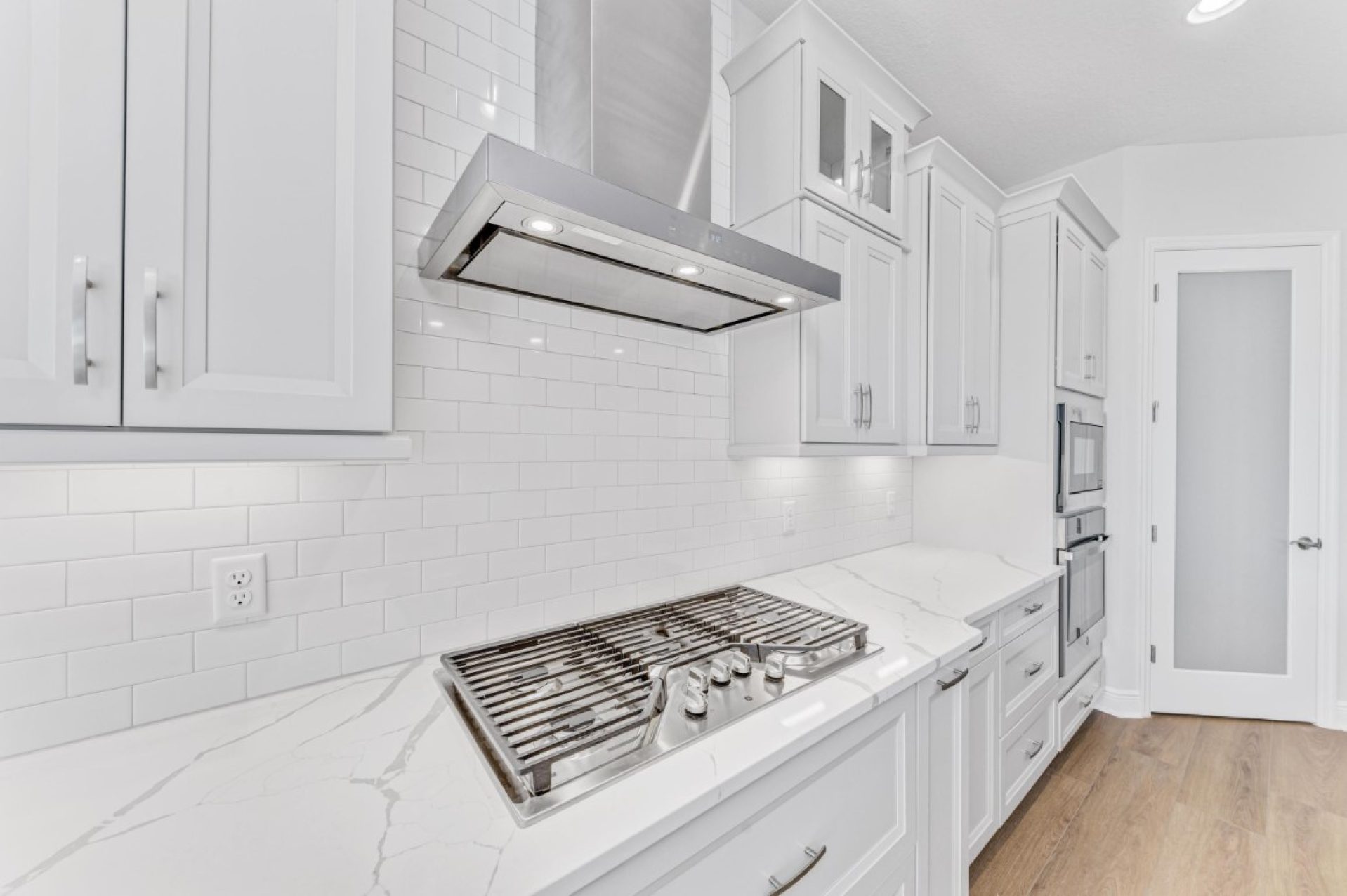 17530 Glistening Ct - Gourmet Kitchen