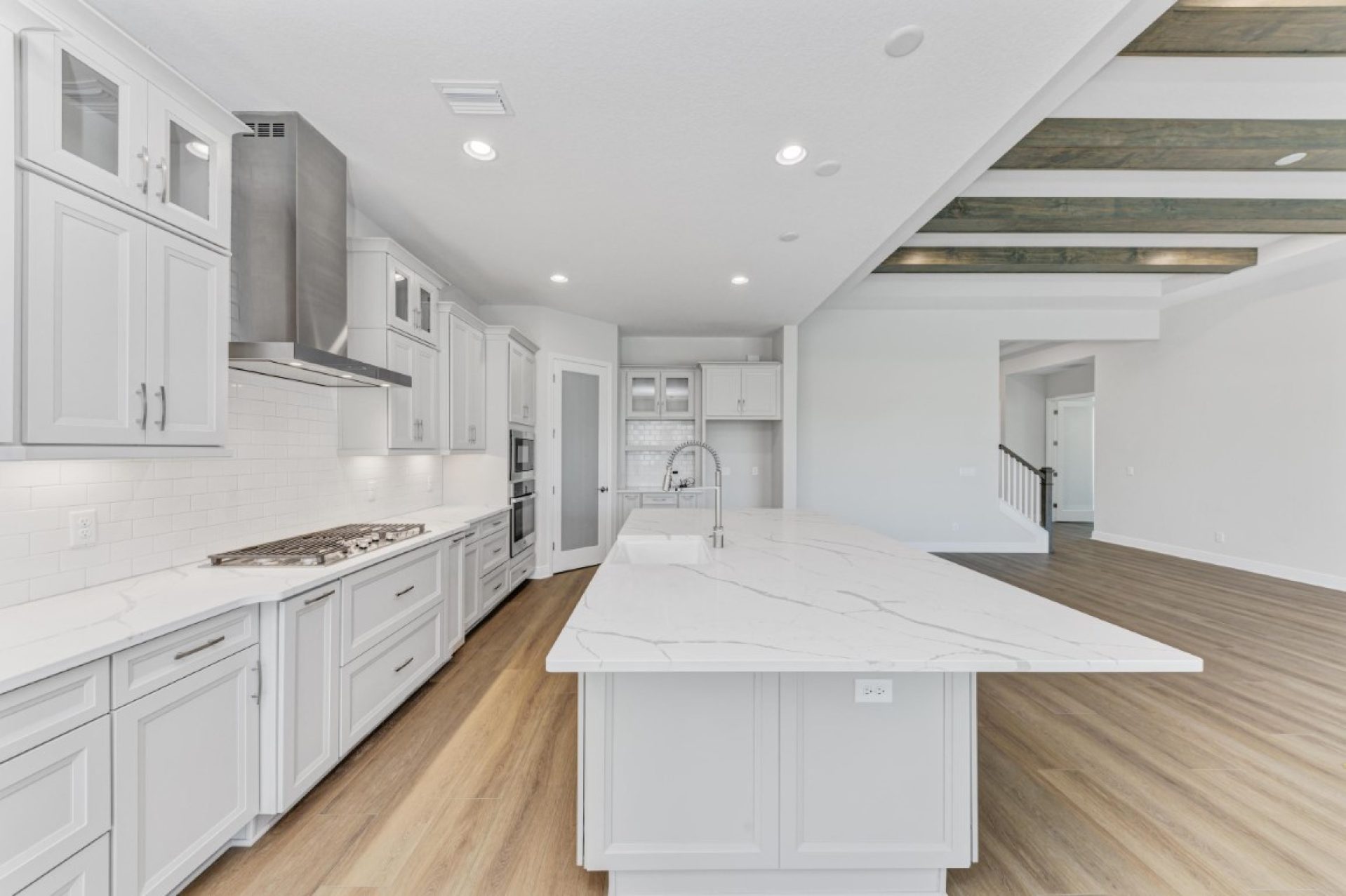 17530 Glistening Ct - Gourmet Kitchen