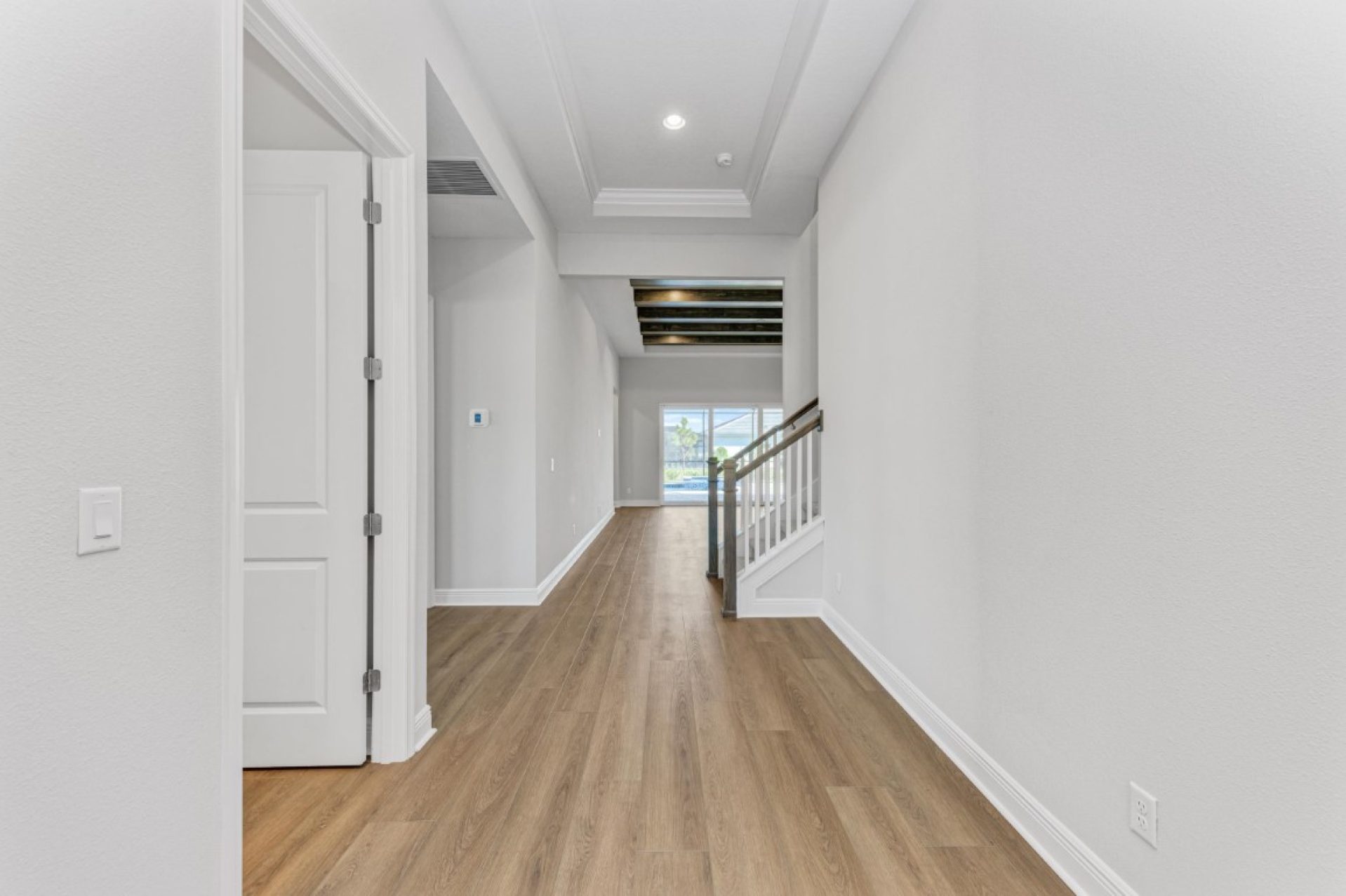 17530 Glistening Ct - Foyer