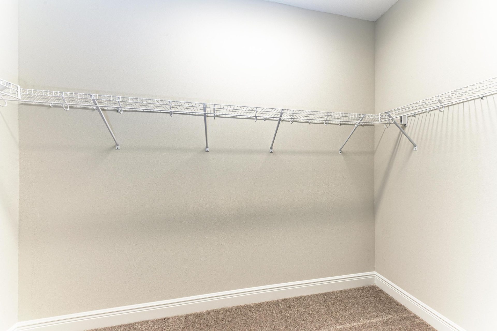 6139 Golden Beach Dr - Owner's Walk in Closet