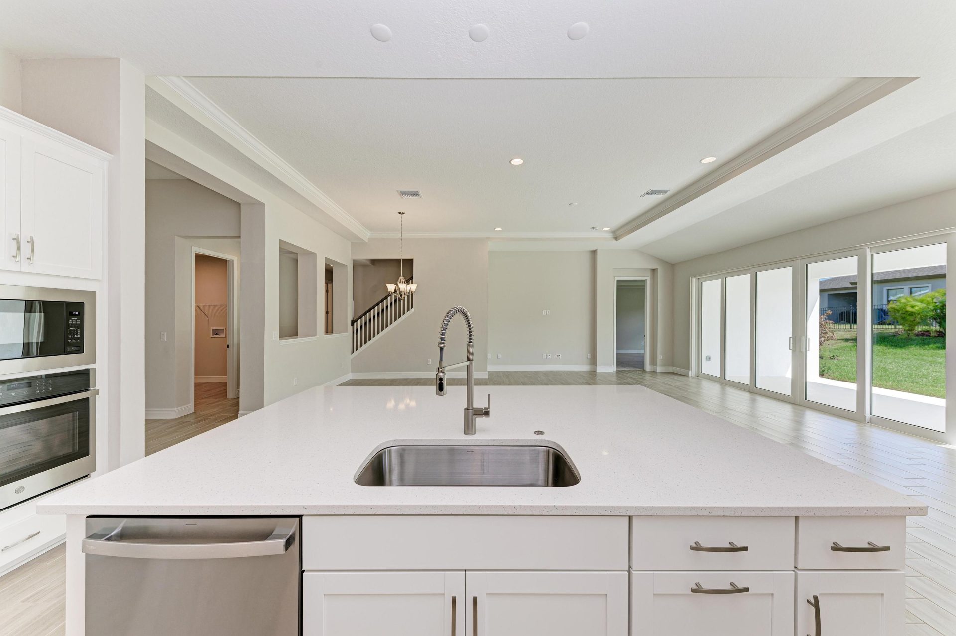 6139 Golden Beach Dr - Gourmet Kitchen