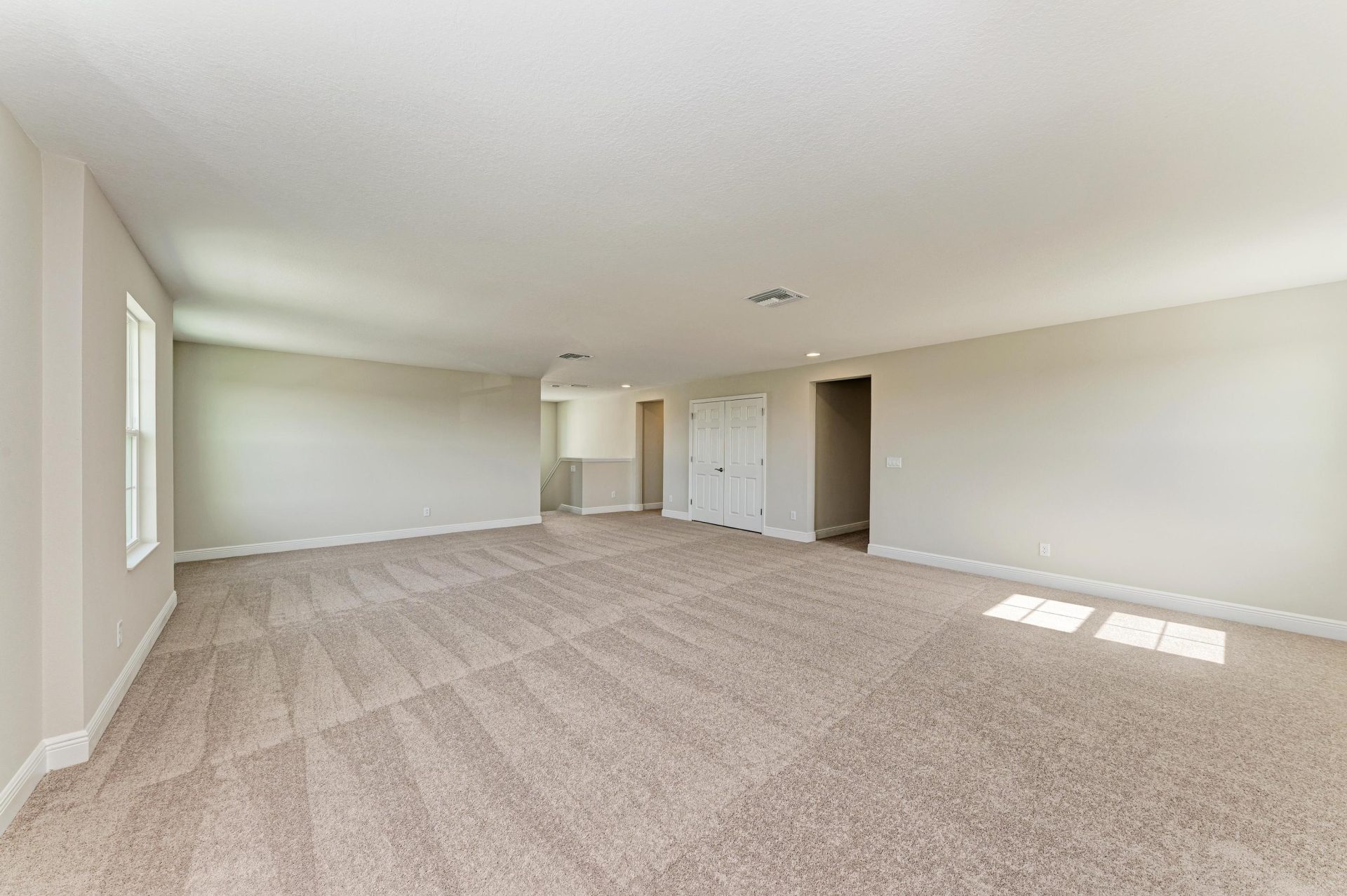 10148 Surrey Rose Dr - Bonus Room
