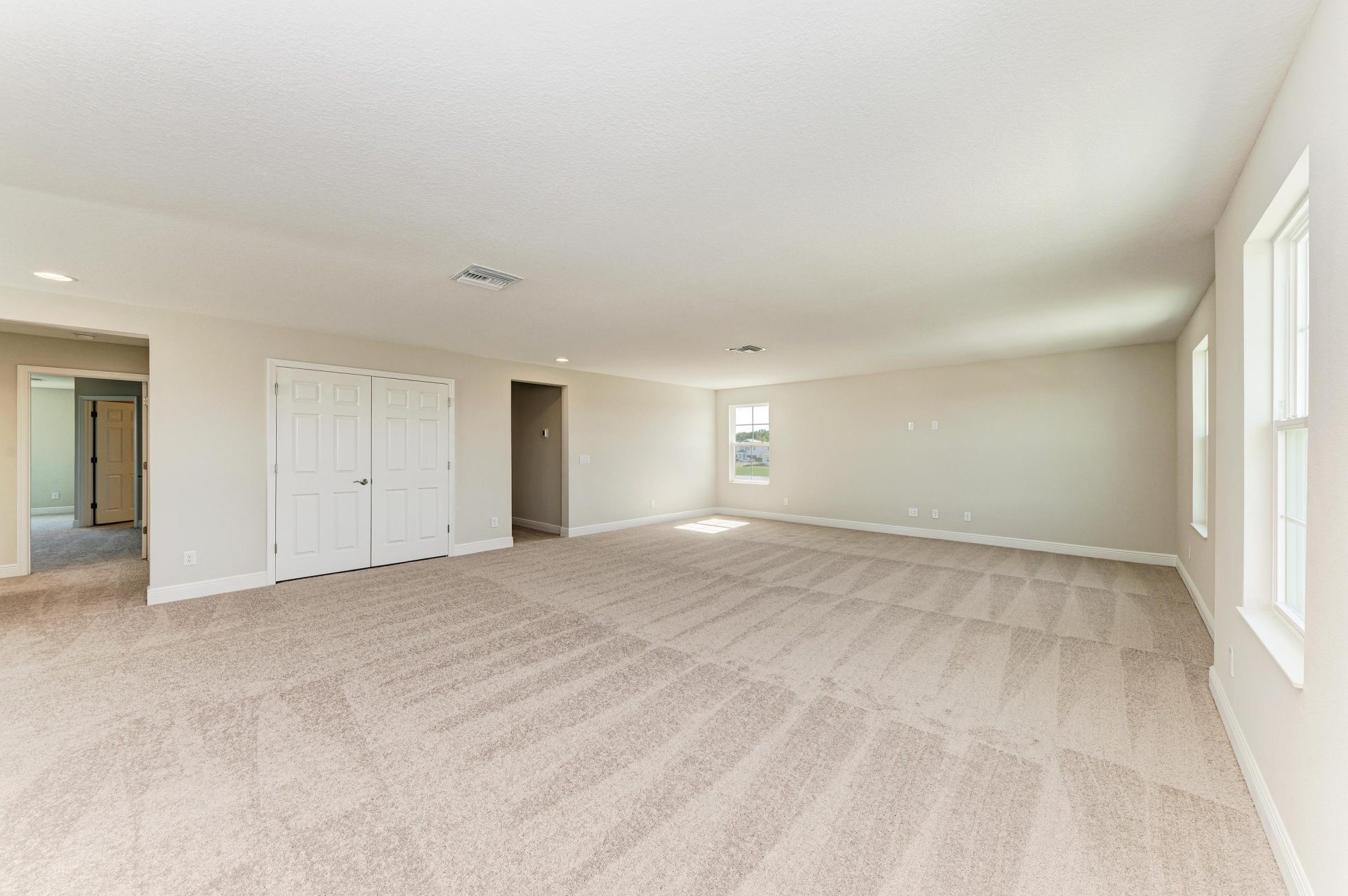 10148 Surrey Rose Dr - Bonus Room