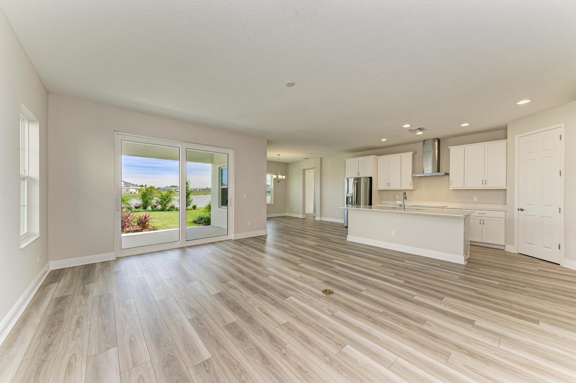 10148 Surrey Rose Dr - Gourmet Kitchen and Grand Room