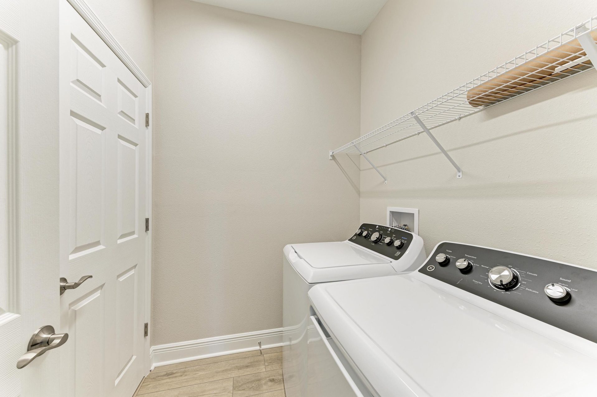 12377 Oak Hill Way - Laundry