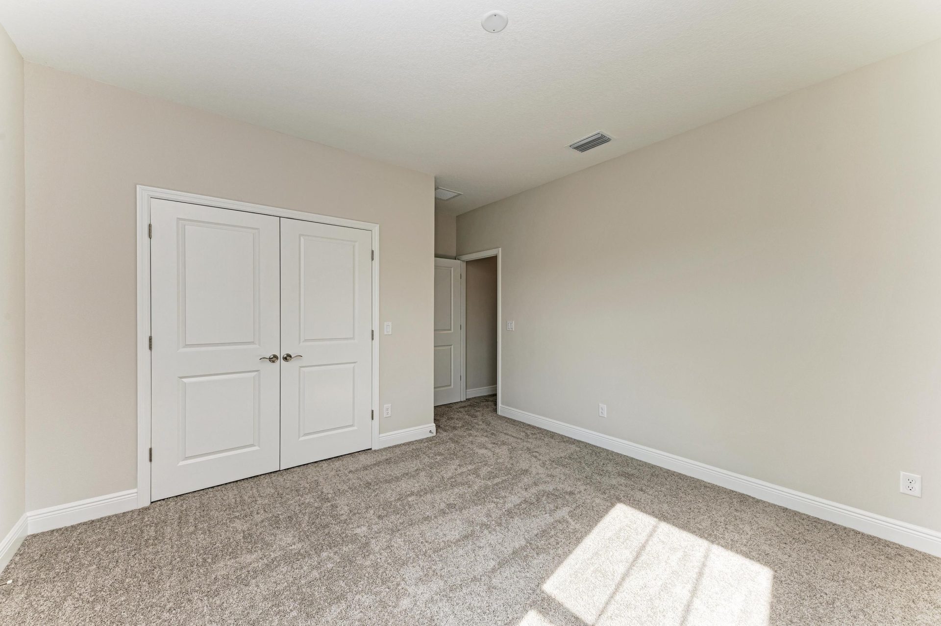 10073 Meadowrun Dr - Bedroom 4