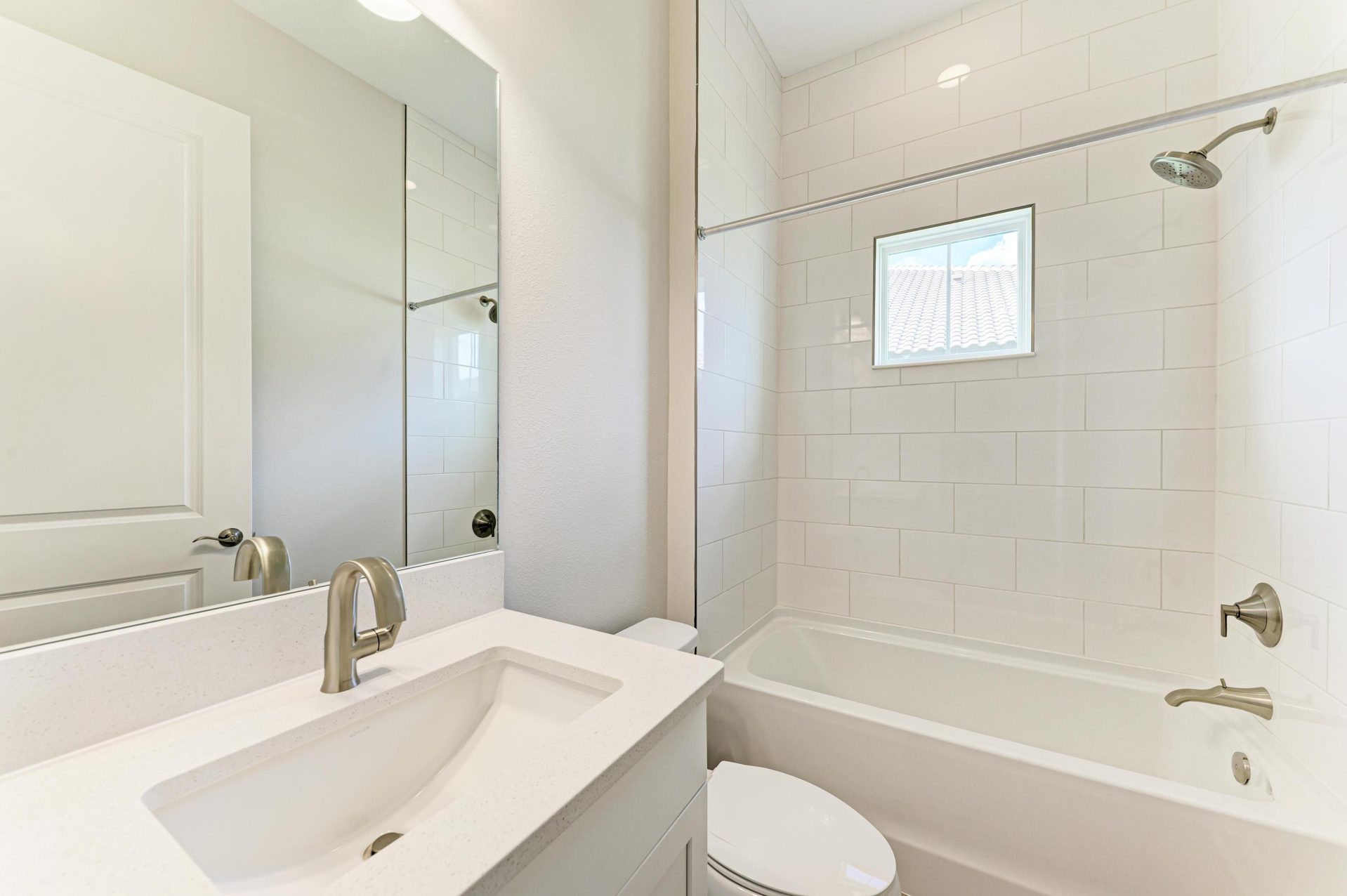 10073 Meadowrun Dr - Bath 2