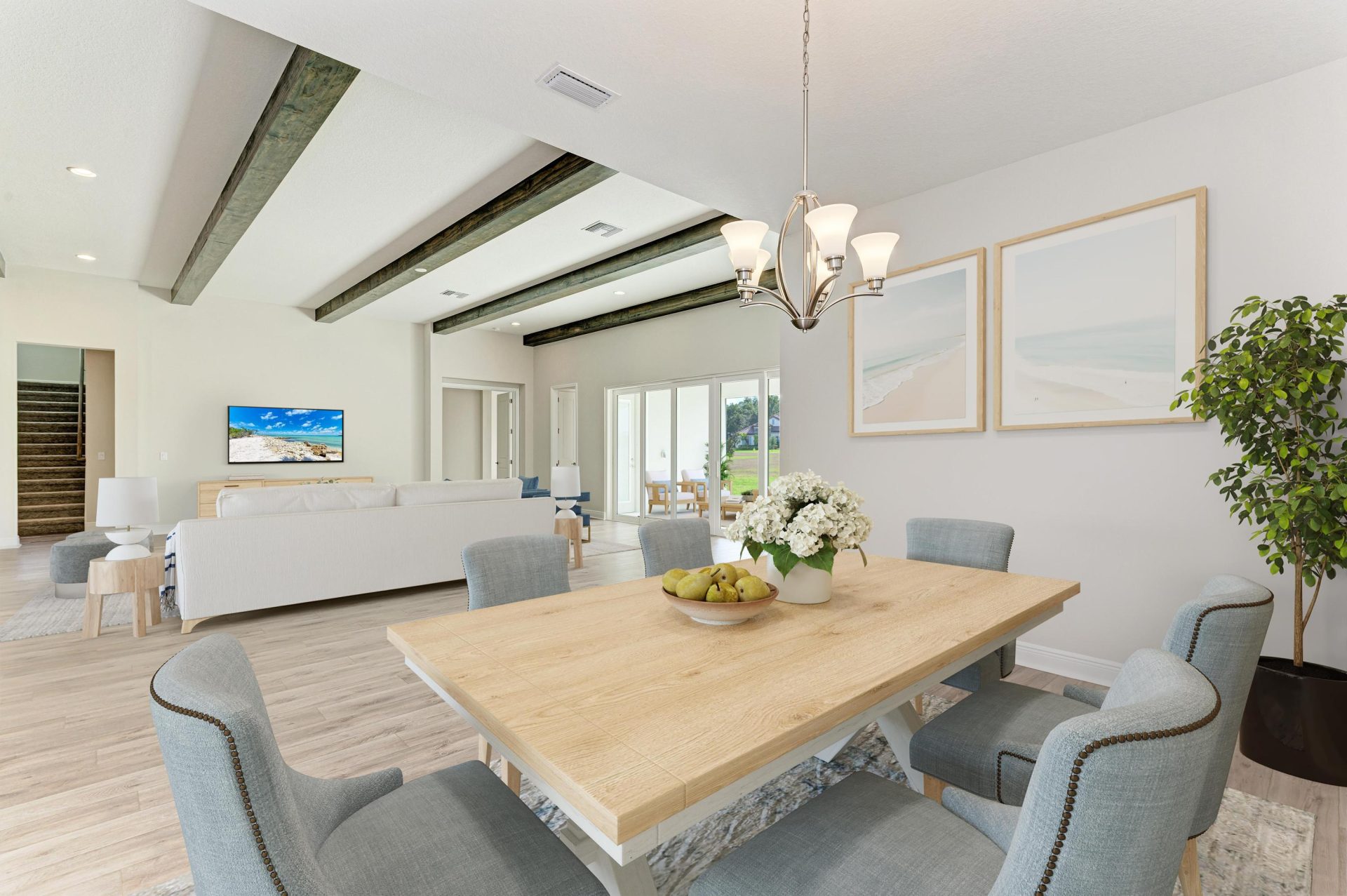 10073 Meadowrun Dr - Virtual Staging