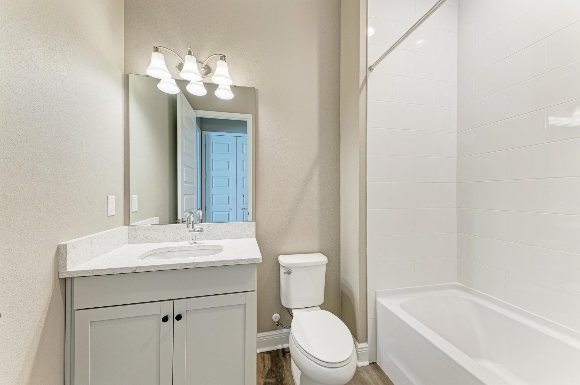 Biscayne I - 10227 Longmeadow Ave - Lot 64-11 - Bath 3