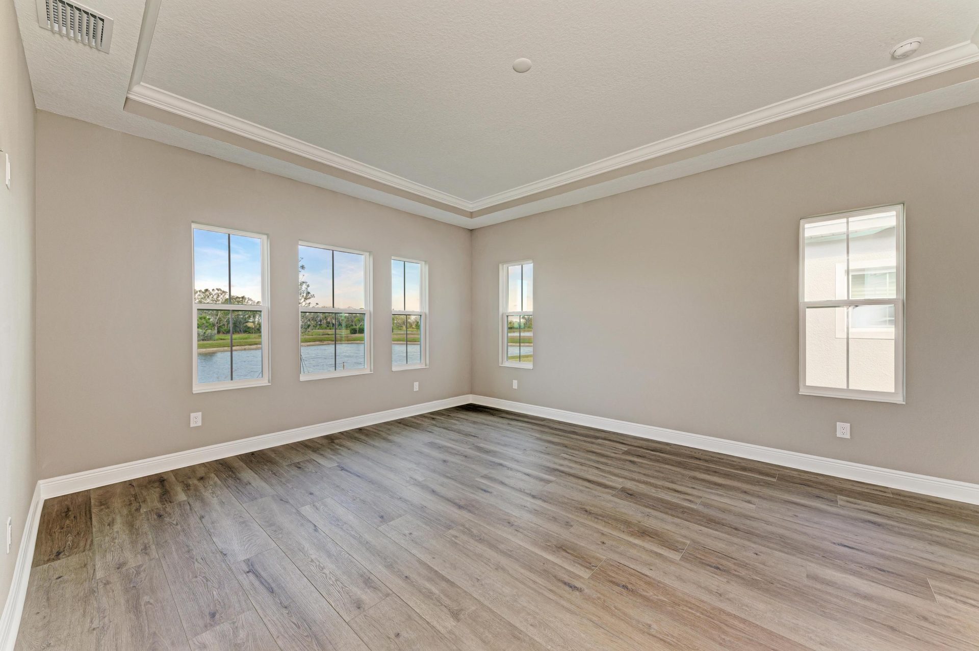 Biscayne I - 10227 Longmeadow Ave - Lot 64-11 - Owner's Retreat