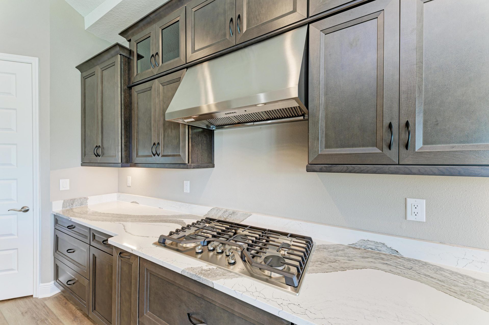 Biscayne I - 10227 Longmeadow Ave - Lot 64-11 - Gourmet Kitchen