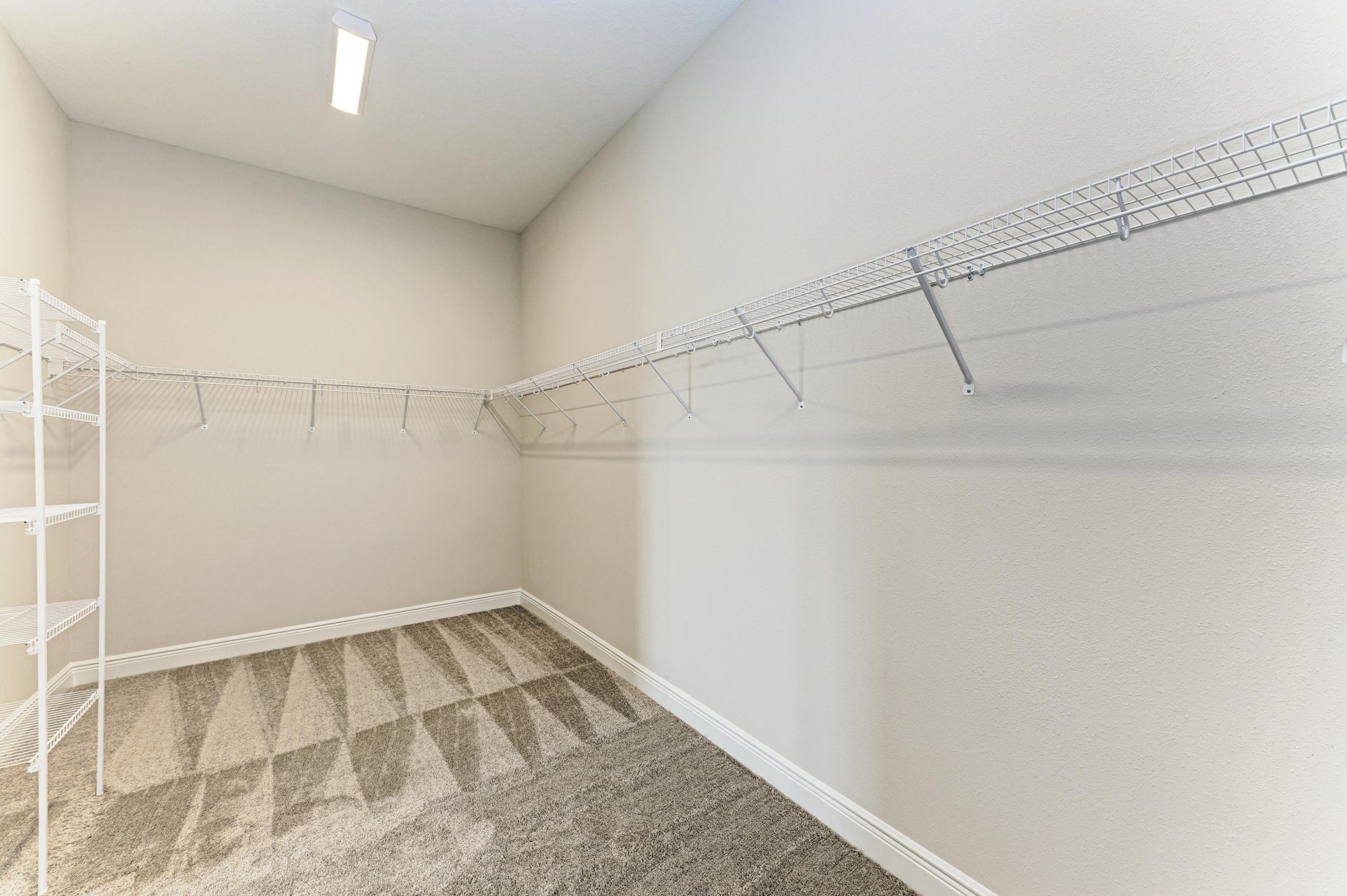 Bayport II - 35564 Big Hawk Dr - Lot 2-13 - Owner's Walk-in-Closet