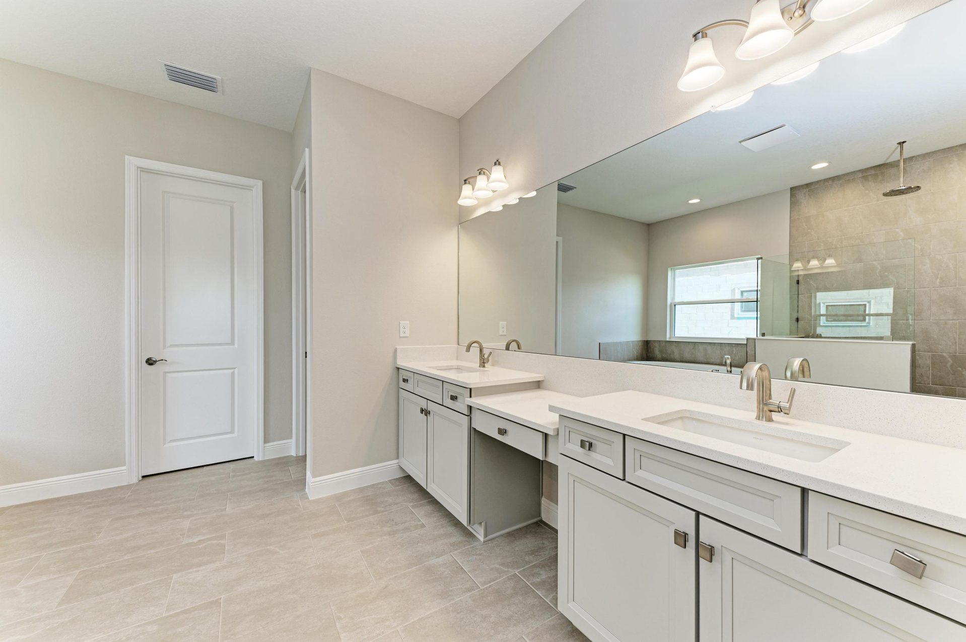 Bayport II - 35564 Big Hawk Dr - Lot 2-13 - Owner's Bath