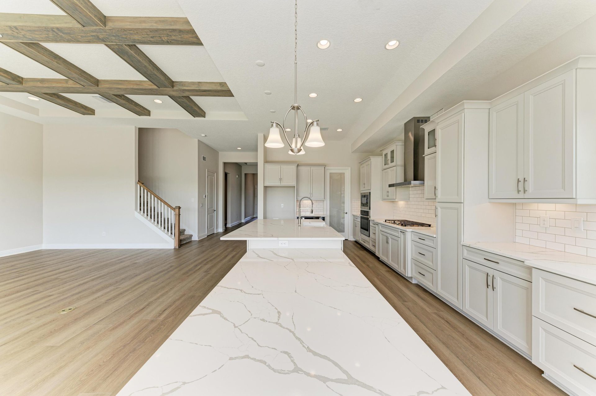 Bayport II - 35564 Big Hawk Dr - Lot 2-13 - Gourmet Kitchen