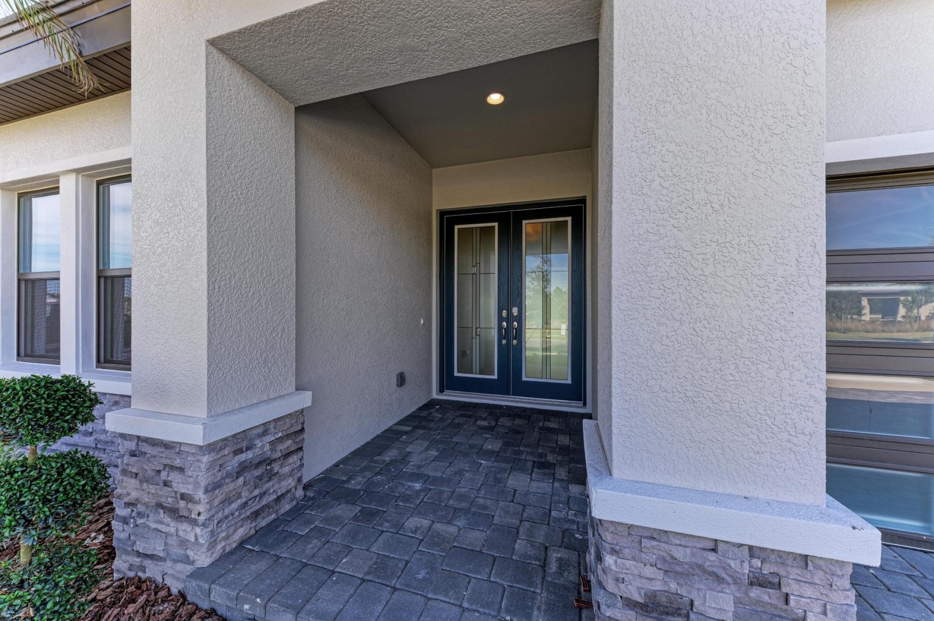 Bayport II - 35564 Big Hawk Dr - Lot 2-13 - Front Entry