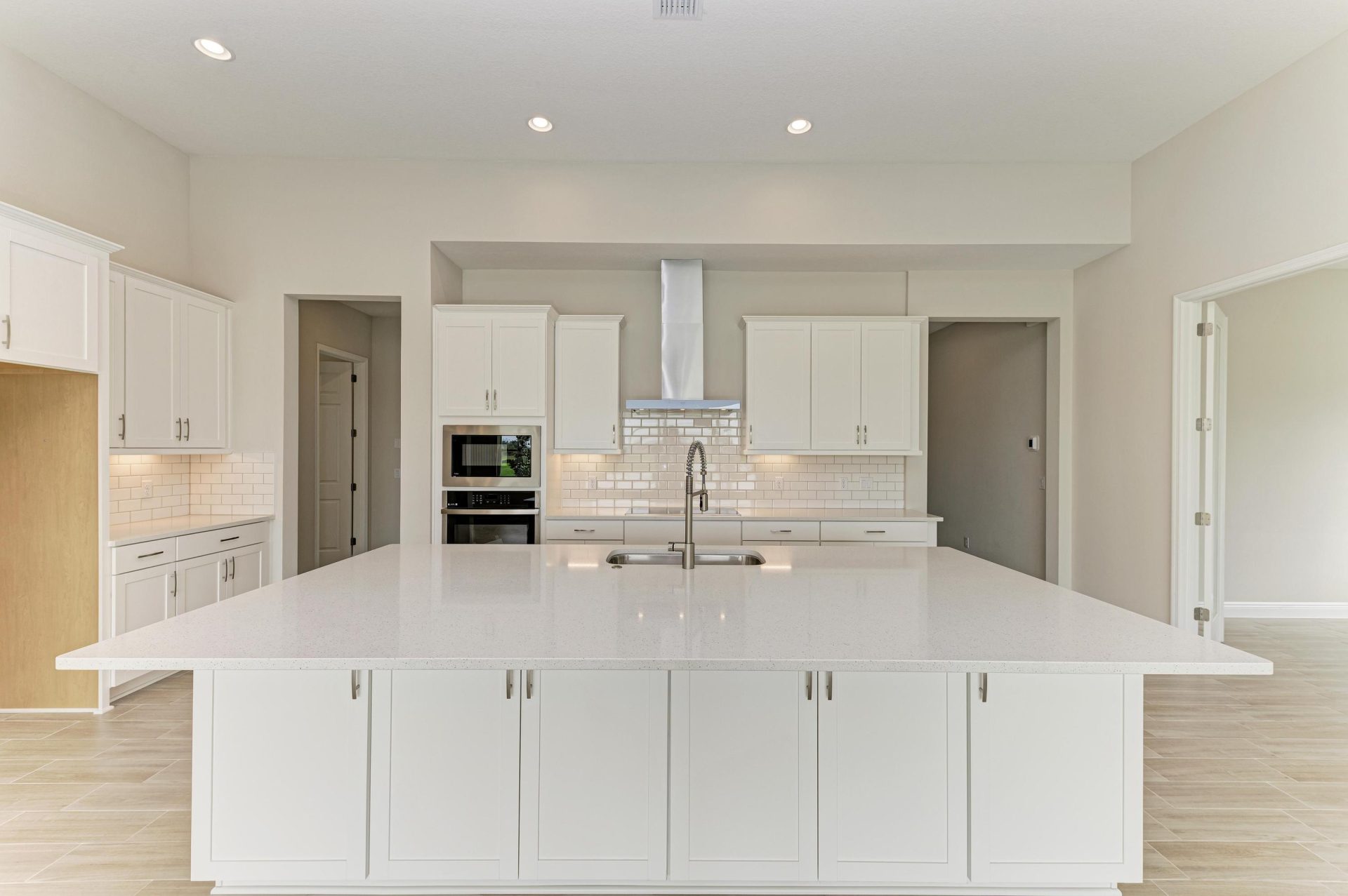 Islamorada II - 9592 Surrey Rose Dr - Lot 34-28 - Gourmet Kitchen