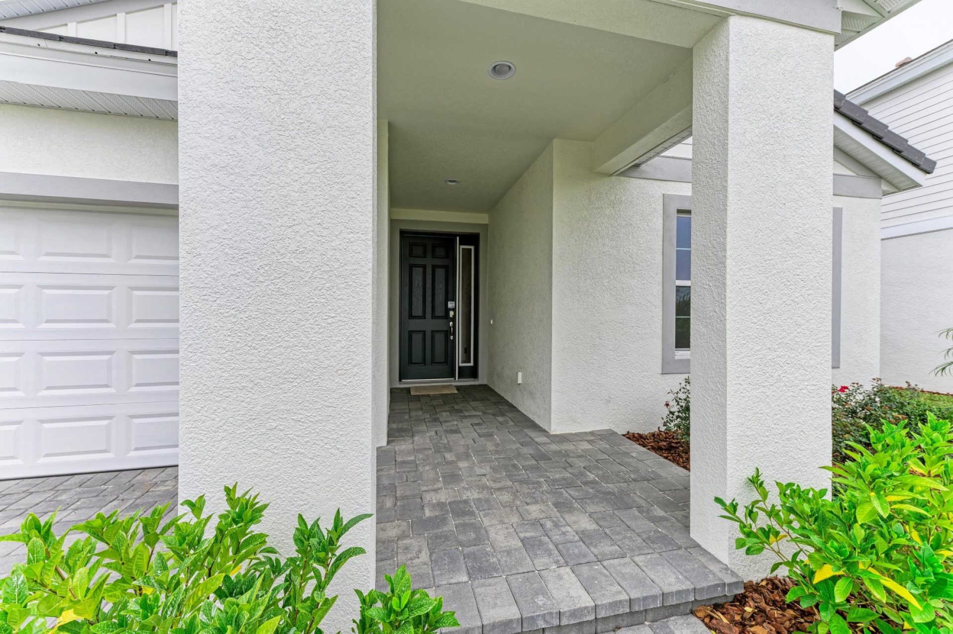 Sandpiper - 10198 Surrey Rose Dr - Lot 32-28 - Front Entry