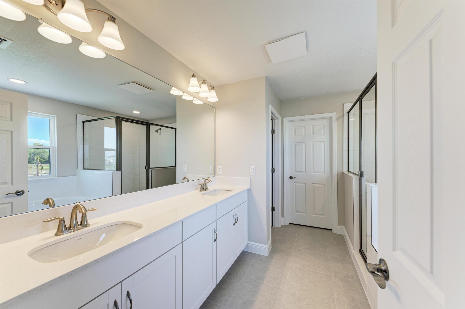 Pelican - 8525 Dove Bog Terrace - Owner's Bath