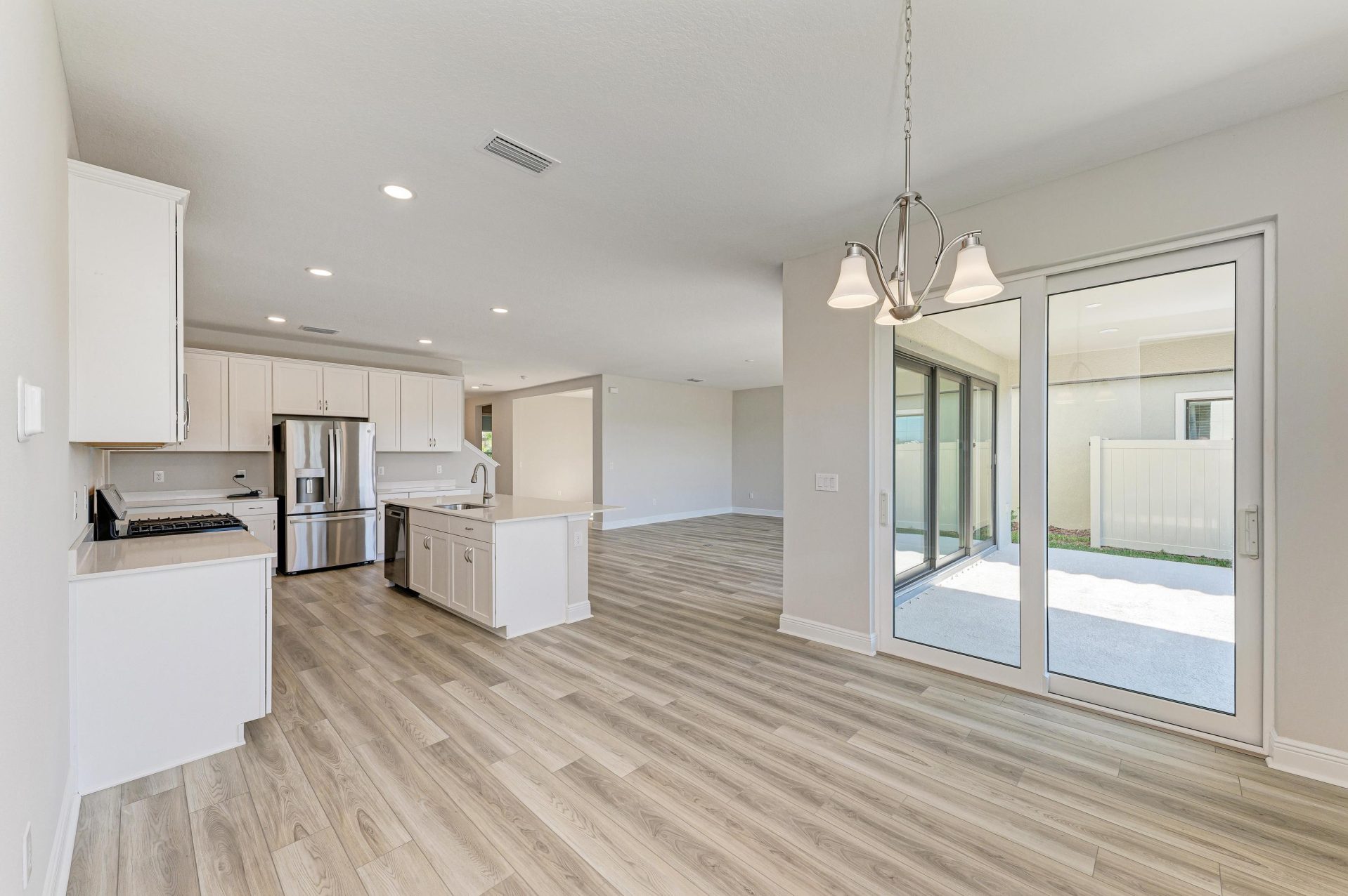 Pelican - 8525 Dove Bog Terrace - Gourmet Kitchen and Cafe