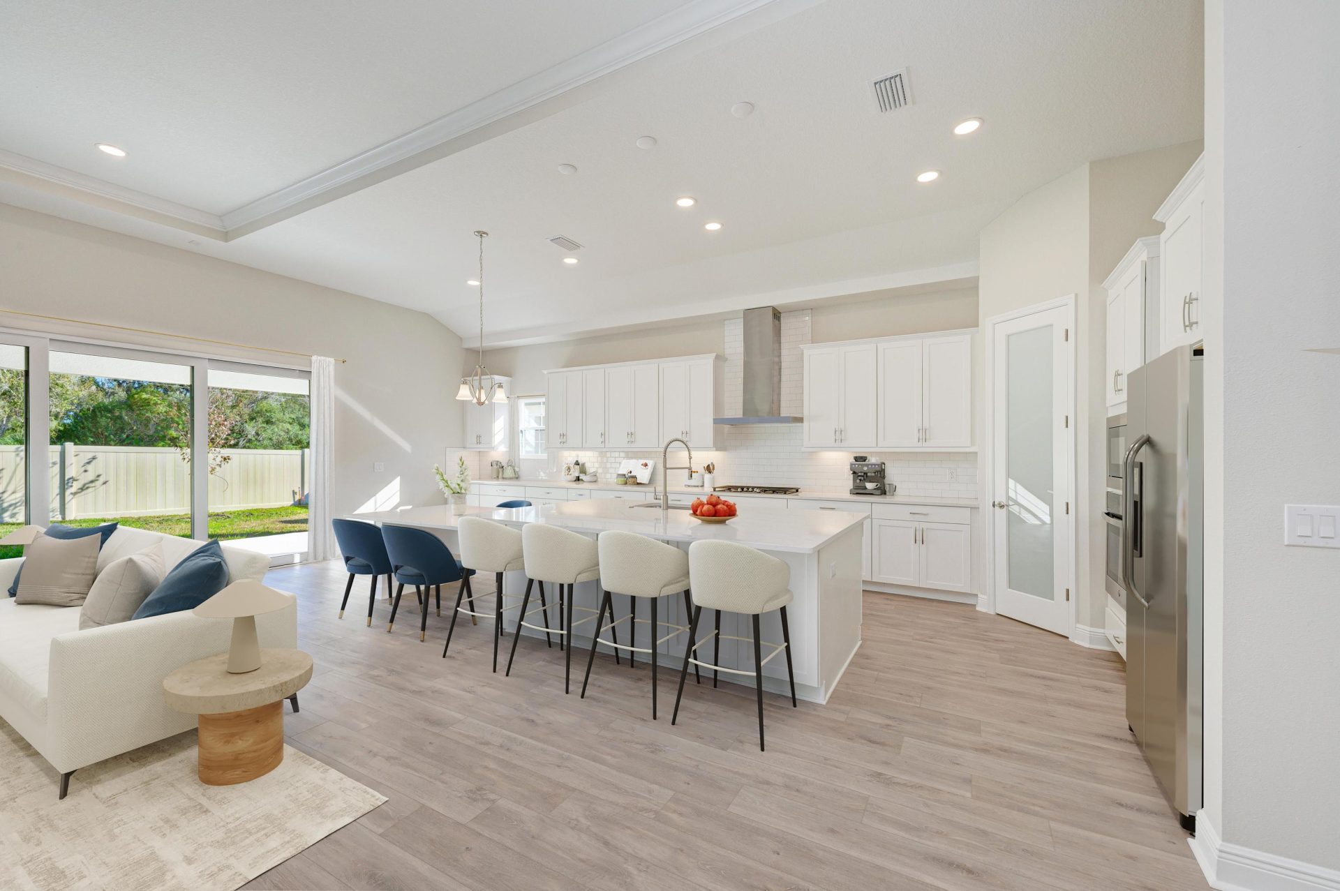 Biscayne II - 13068 Homestead Lane - Virtual Staging