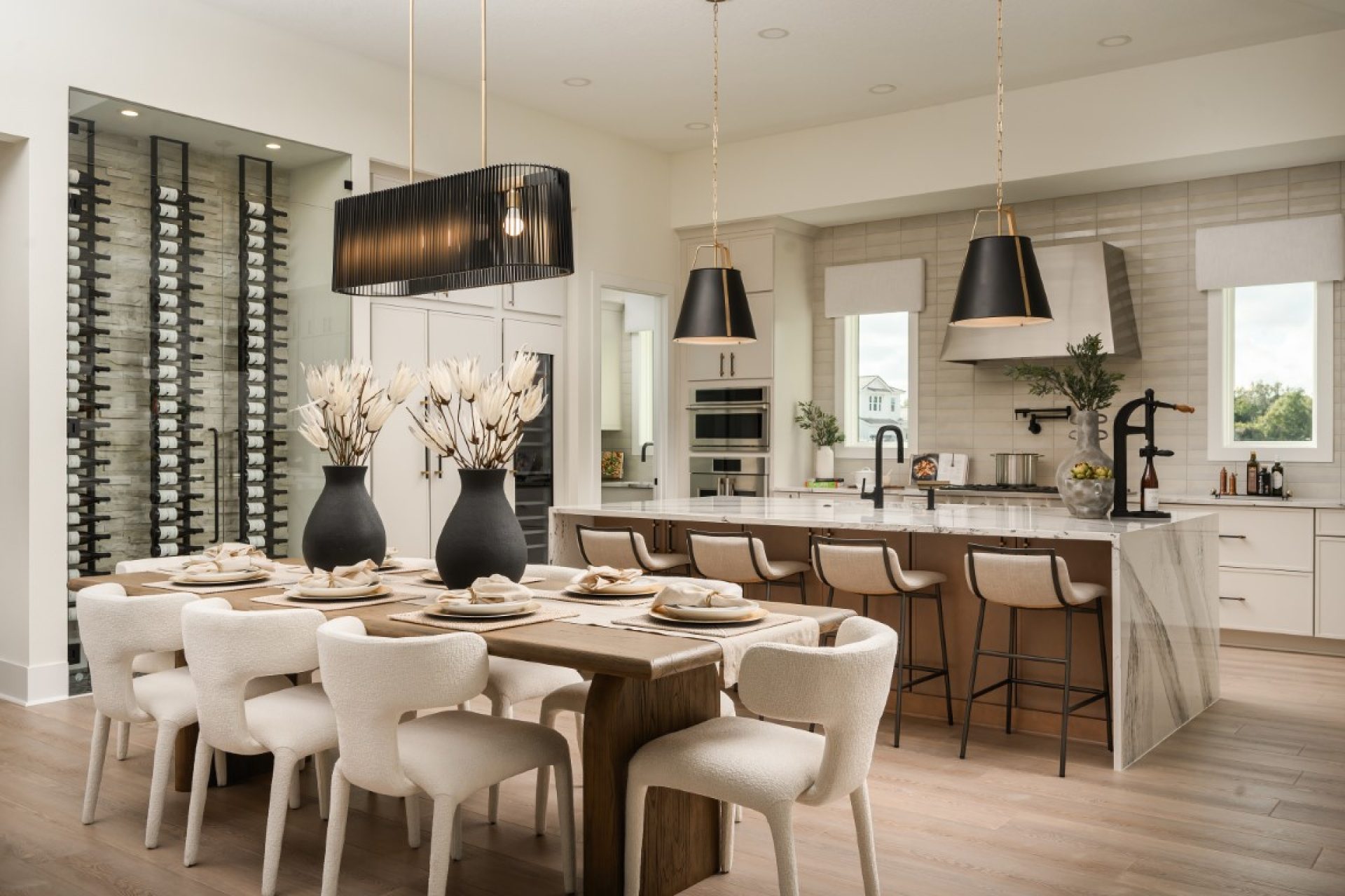 Campania Grande II at Star Farms | Kitchen and Dining