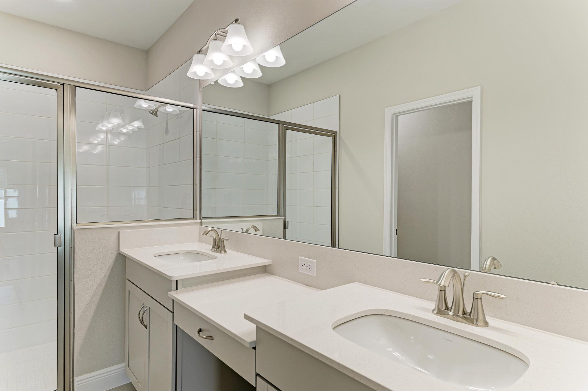 Bridgeport B - 12374 Oak Hill Way - Owner's Retreat