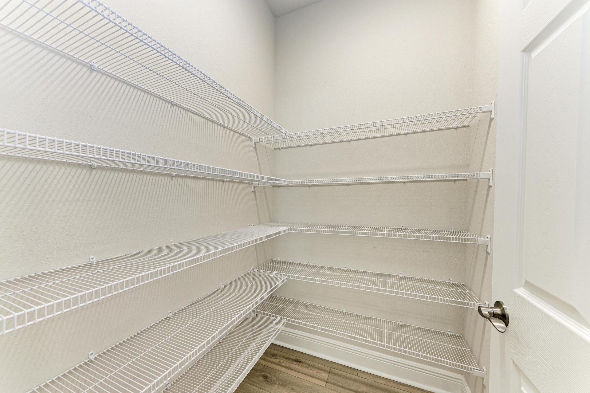 Bridgeport B - 12374 Oak Hill Way - Pantry