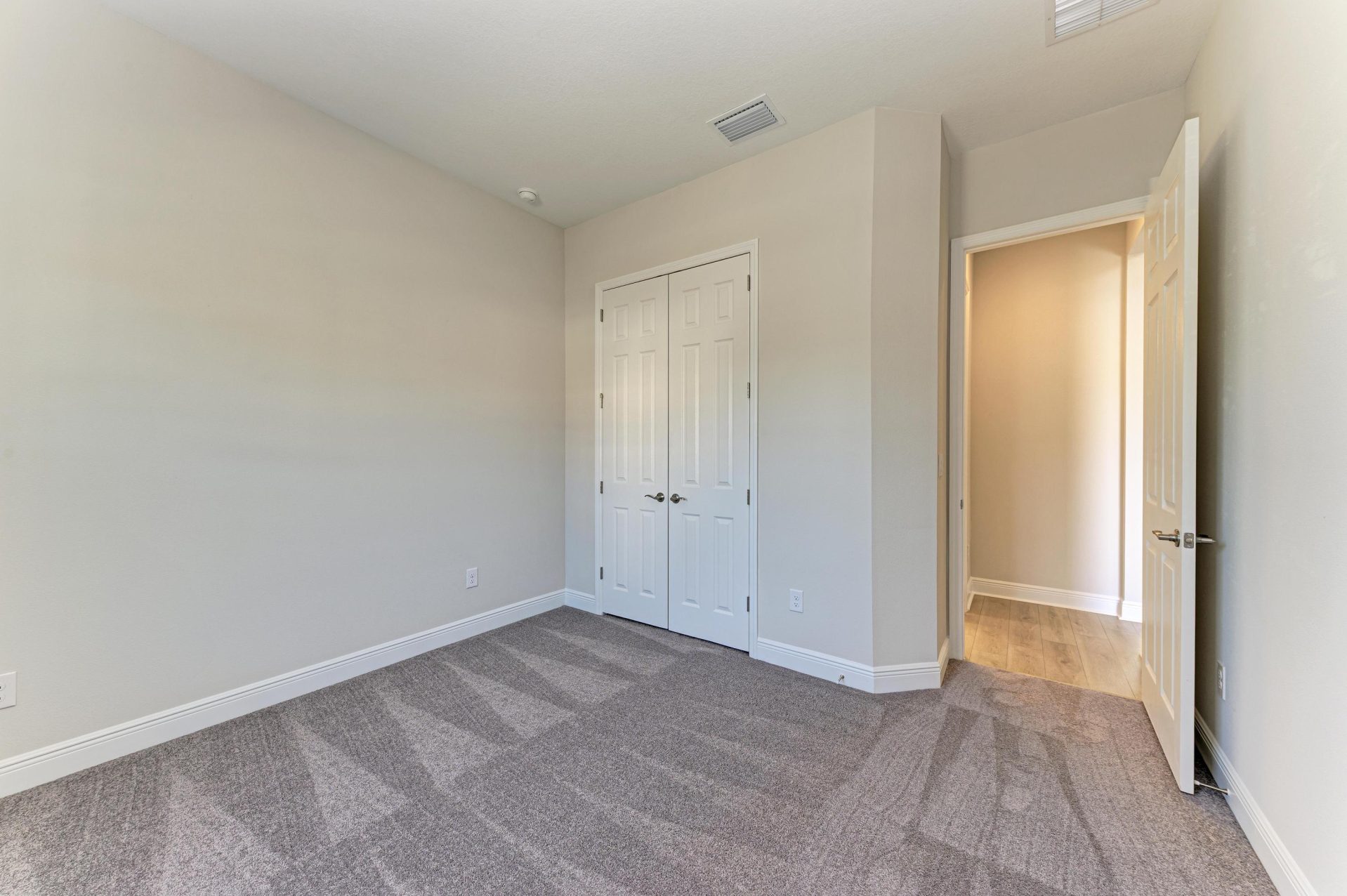 14867 Rider Pass - BED