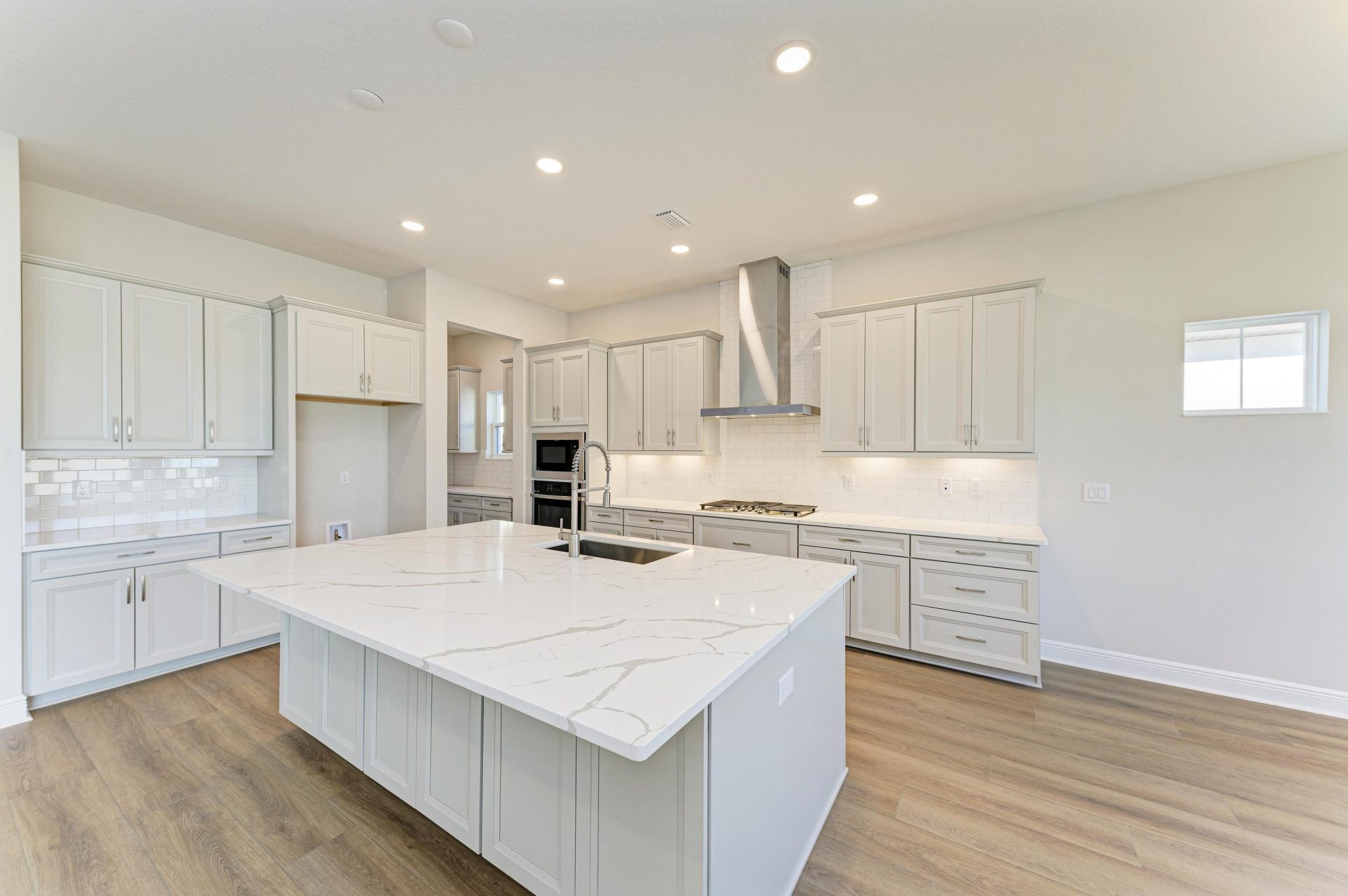 10858 Spring Sapling - KITCHEN