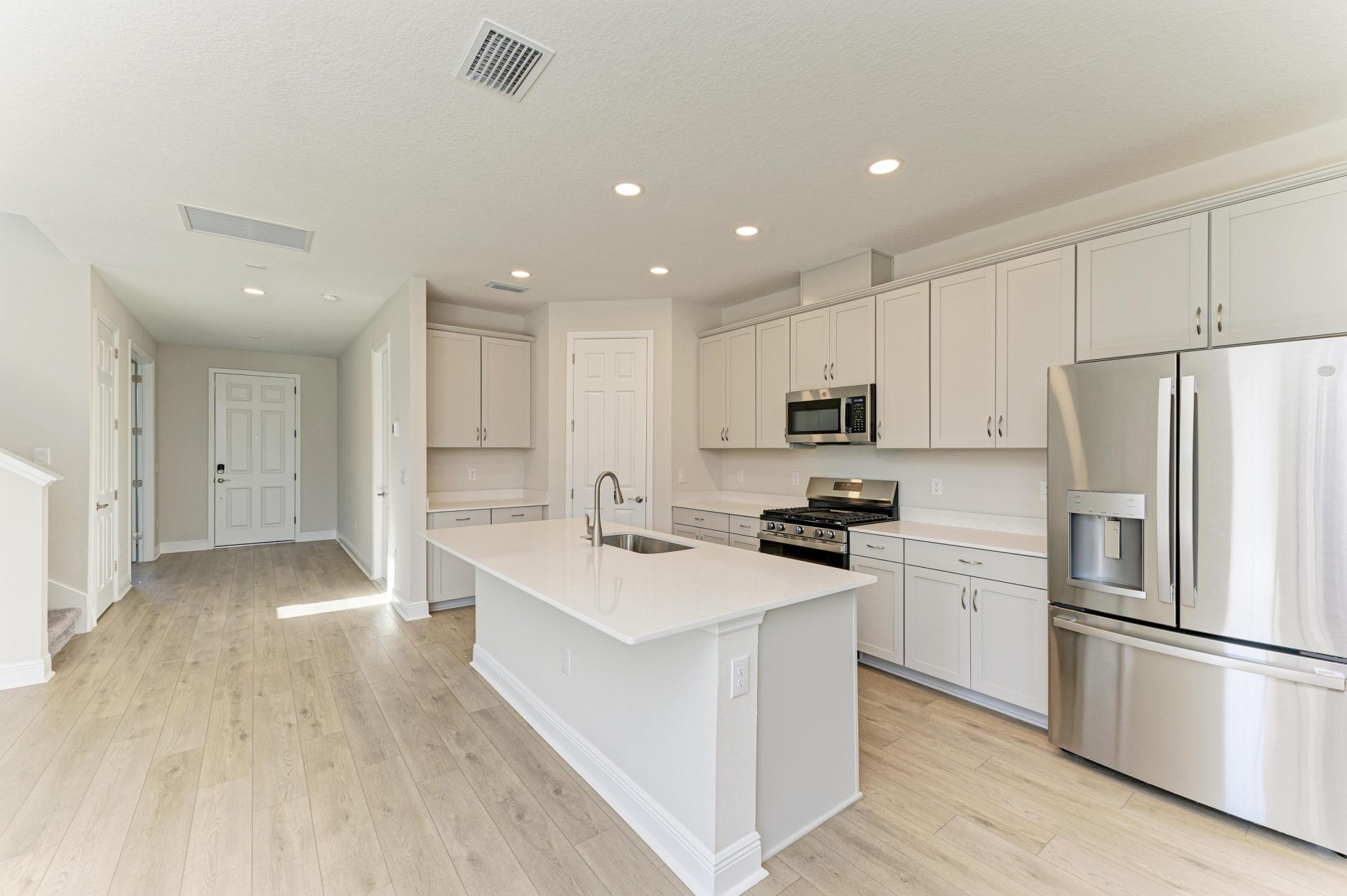 8502 Dove Bog - KITCHEN